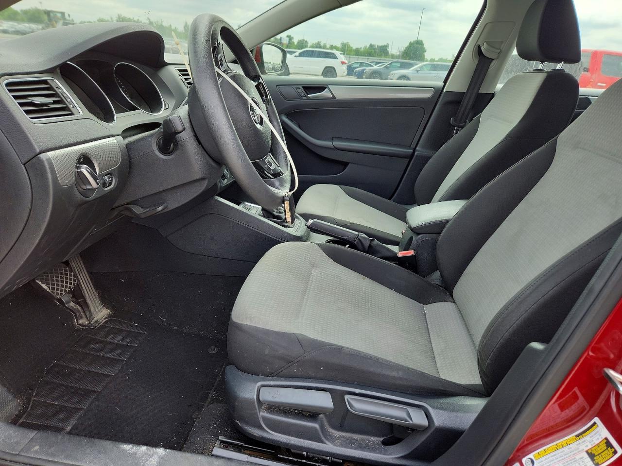 2017 Volkswagen Jetta S Красный vin: 3VW2B7AJ1HM284232