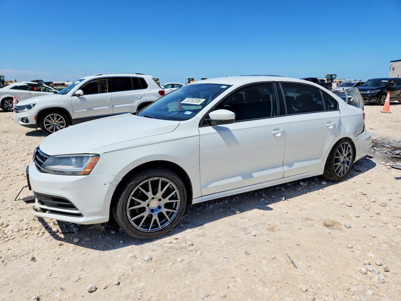 3VW2B7AJ1JM207687