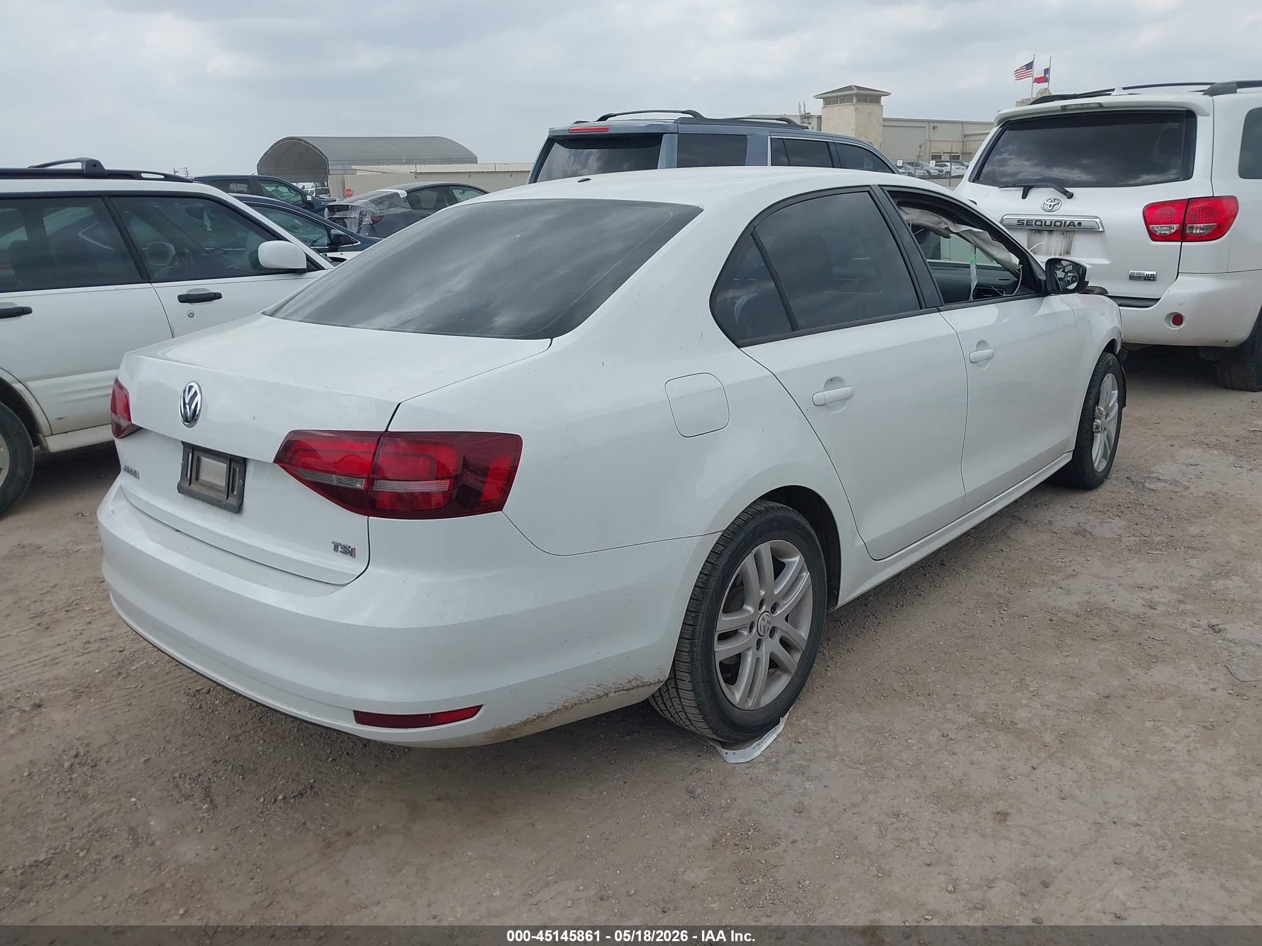 2018 Volkswagen Jetta 1.4t S Белый vin: 3VW2B7AJ2JM253075