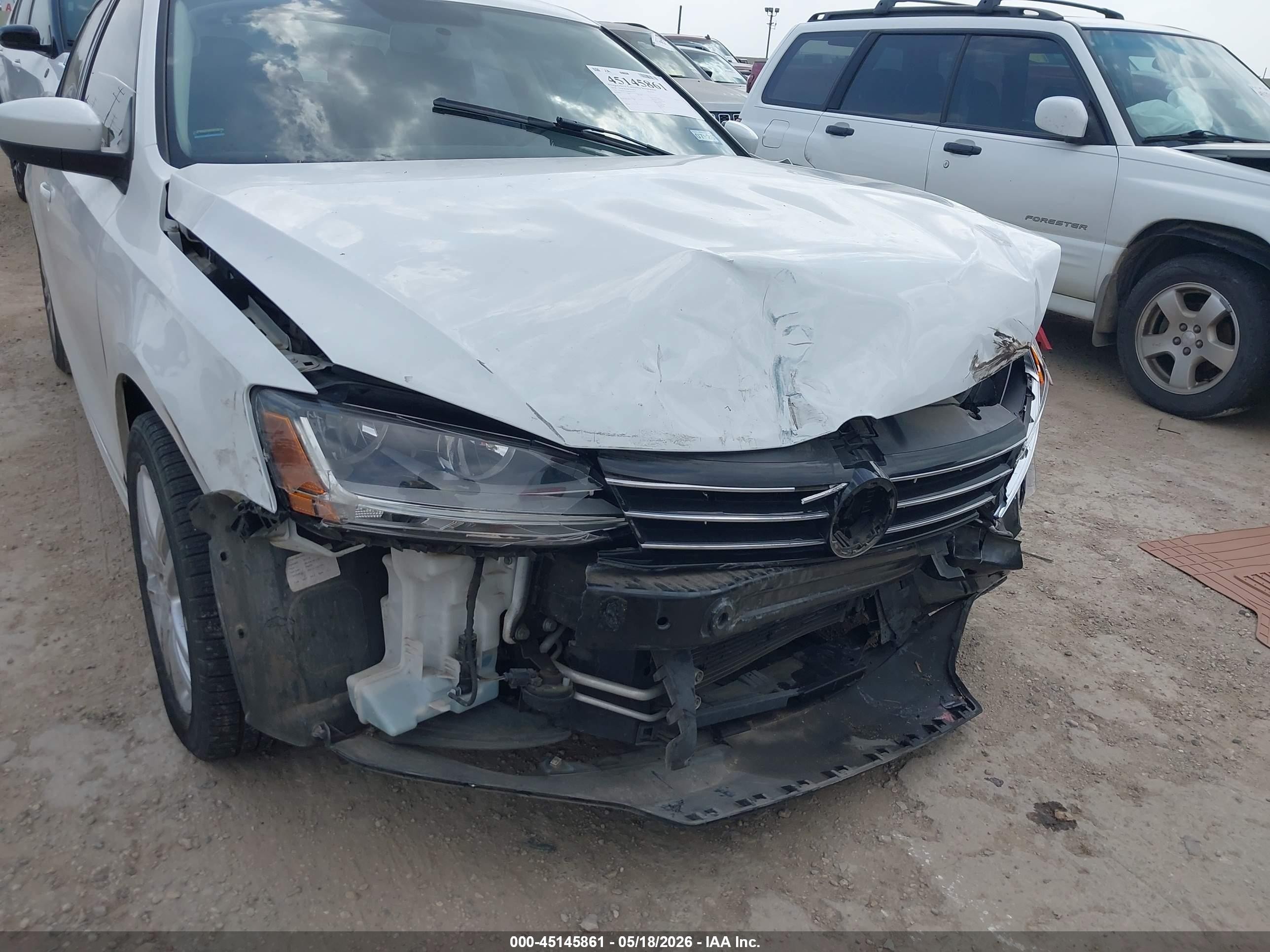 2018 Volkswagen Jetta 1.4t S Белый vin: 3VW2B7AJ2JM253075