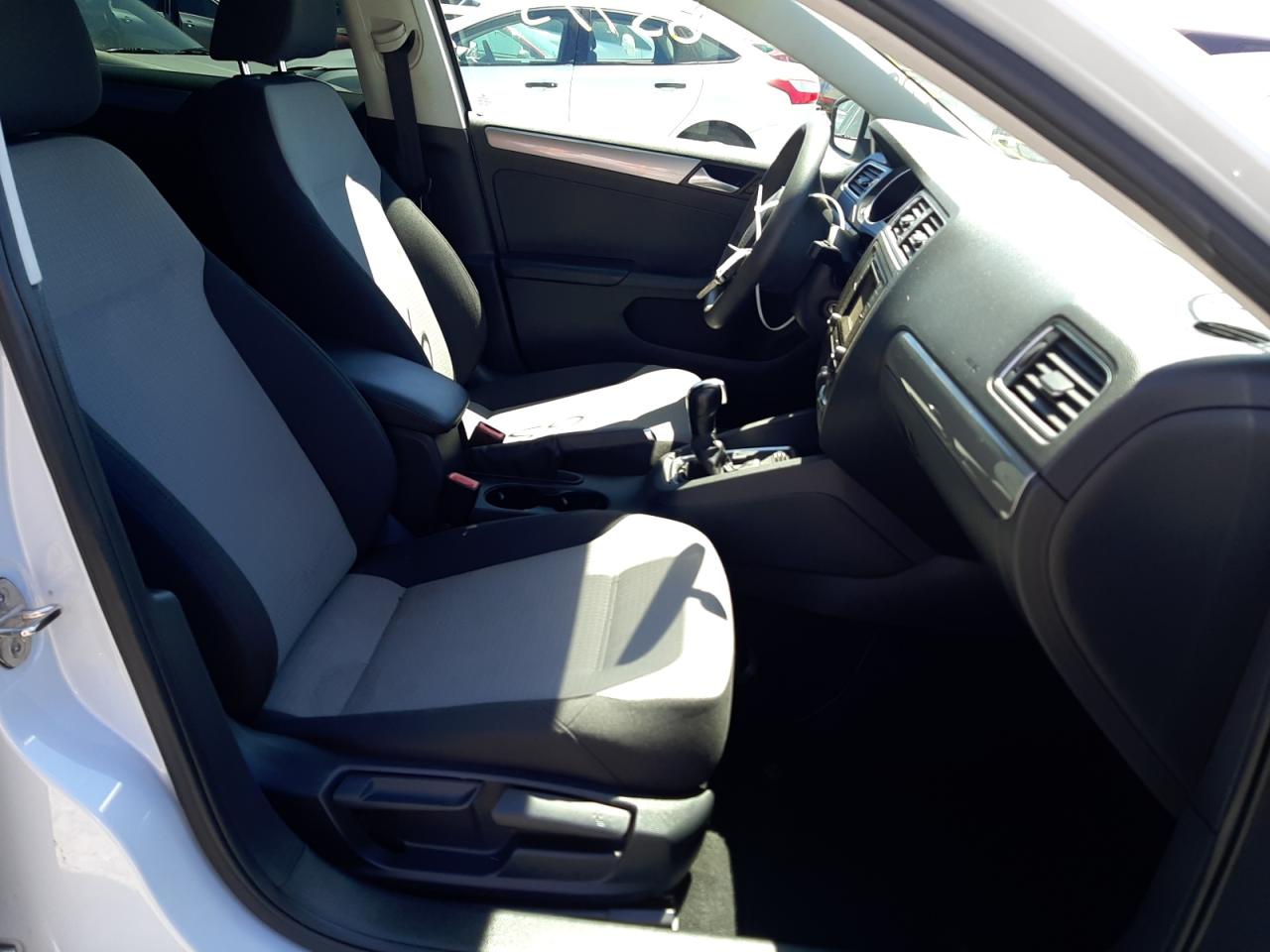 2017 Volkswagen Jetta S White vin: 3VW2B7AJ4HM298822