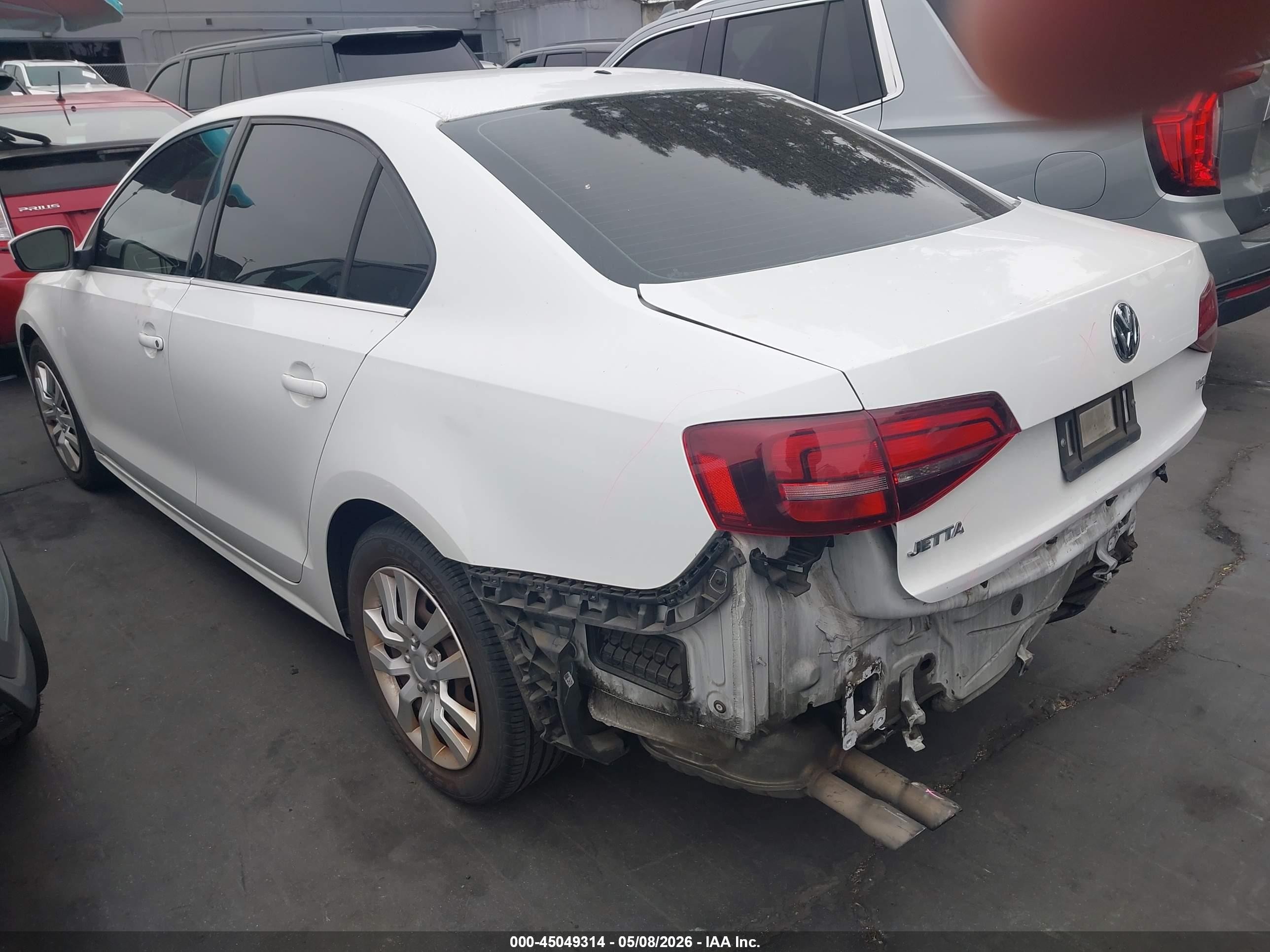 2017 Volkswagen Jetta 1.4t S Белый vin: 3VW2B7AJ7HM396159