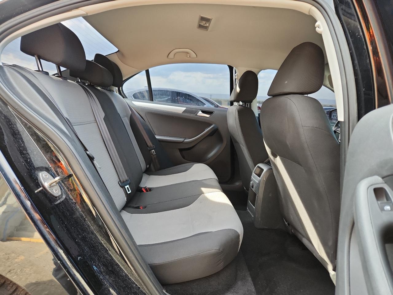 2018 Volkswagen Jetta S Черный vin: 3VW2B7AJ7JM219228