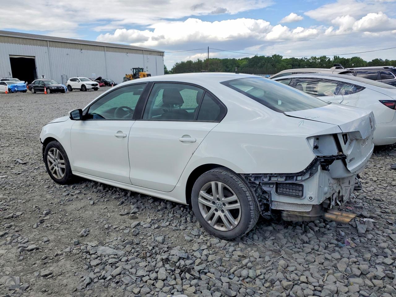 2018 Volkswagen Jetta S White vin: 3VW2B7AJ7JM252097