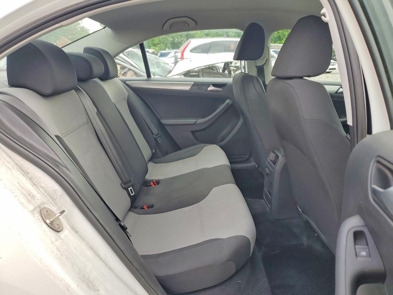 2018 Volkswagen Jetta S White vin: 3VW2B7AJ7JM252097
