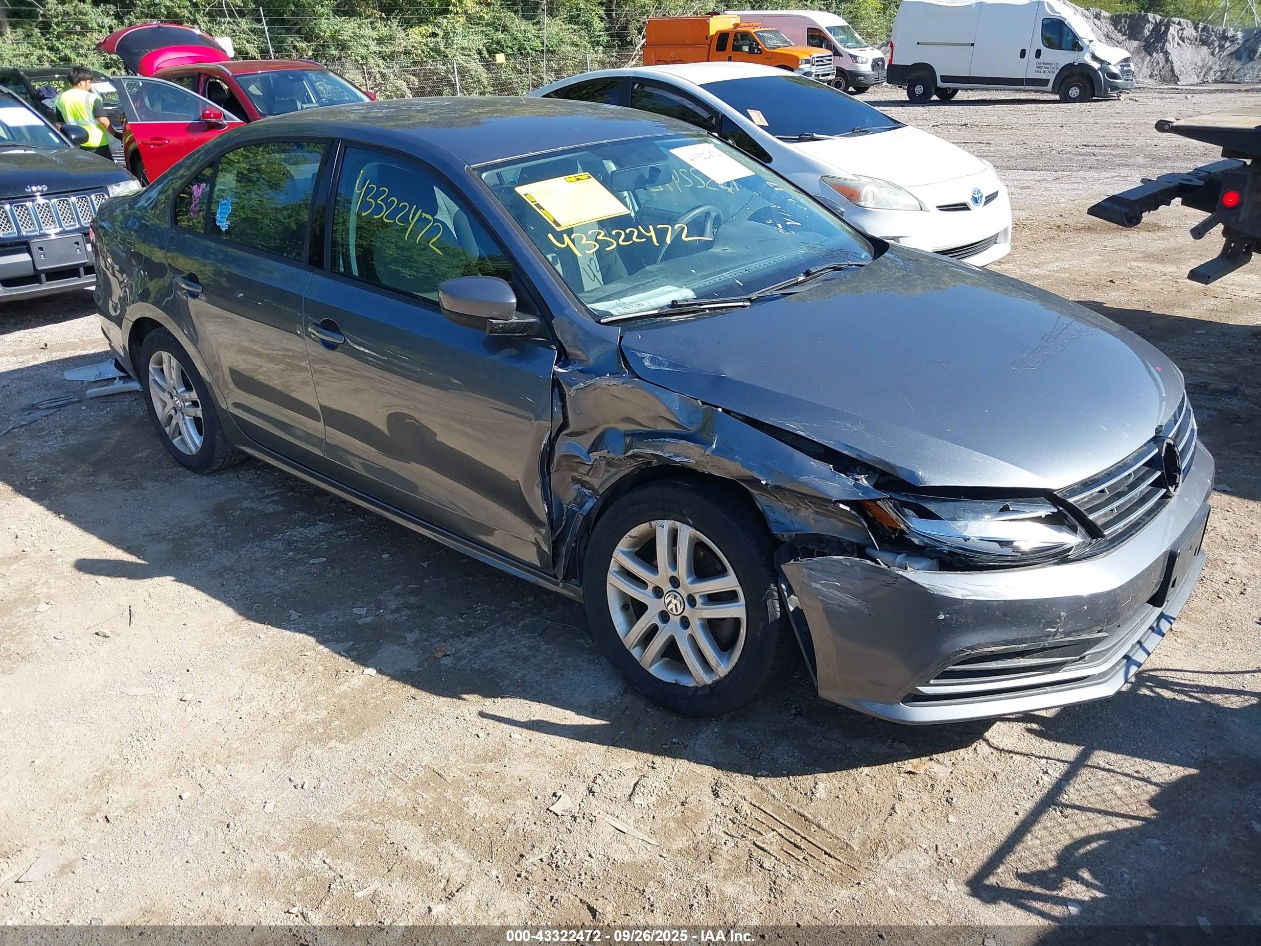 3VW2B7AJ8JM211574