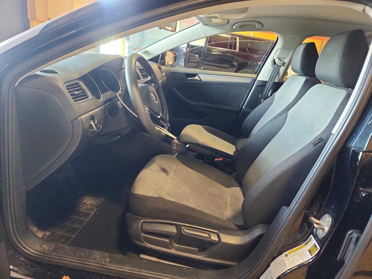 2017 Volkswagen Jetta S Black vin: 3VW2B7AJ9HM395868