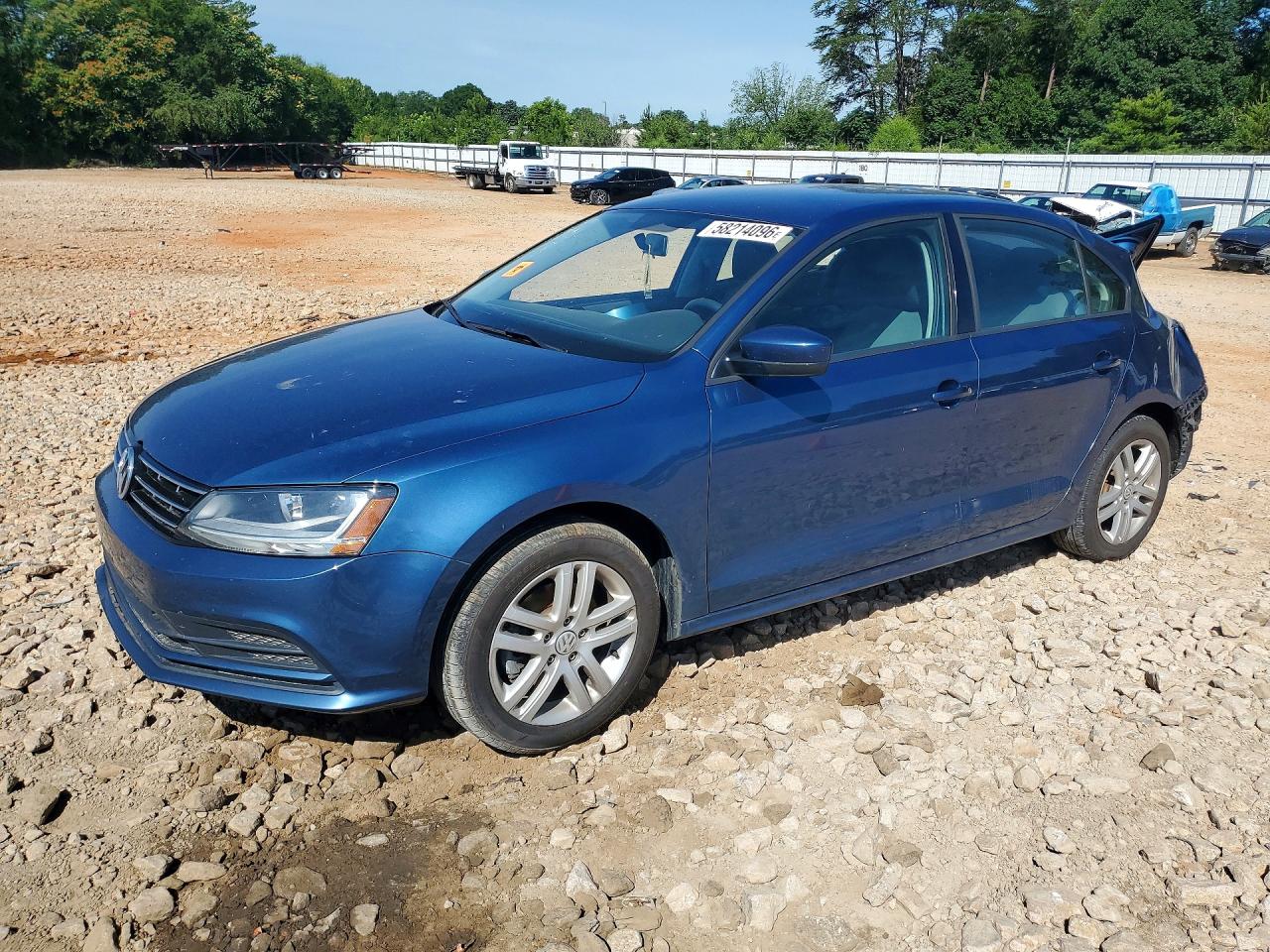 3VW2B7AJ9JM210773