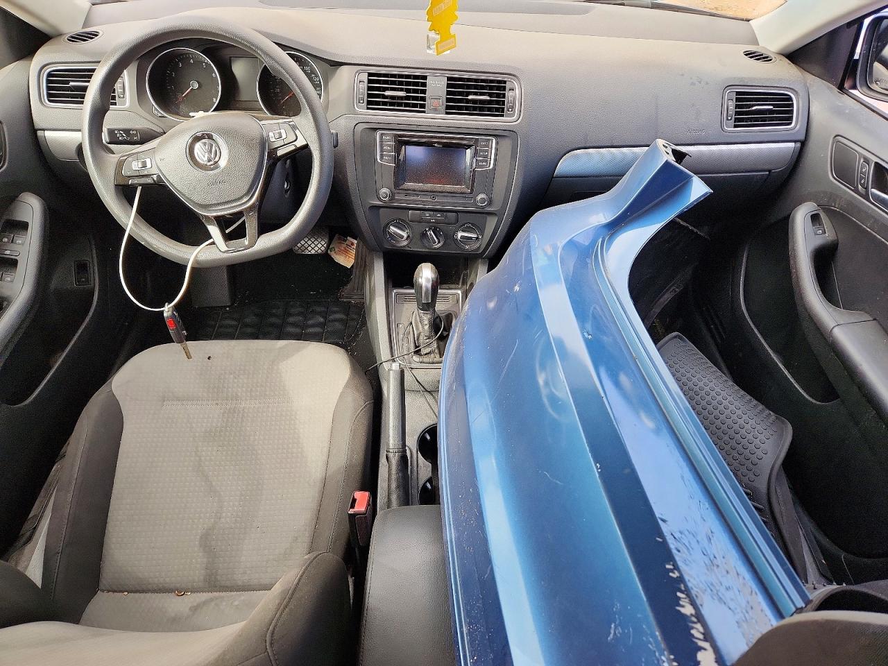 2018 Volkswagen Jetta S Синий vin: 3VW2B7AJ9JM210773