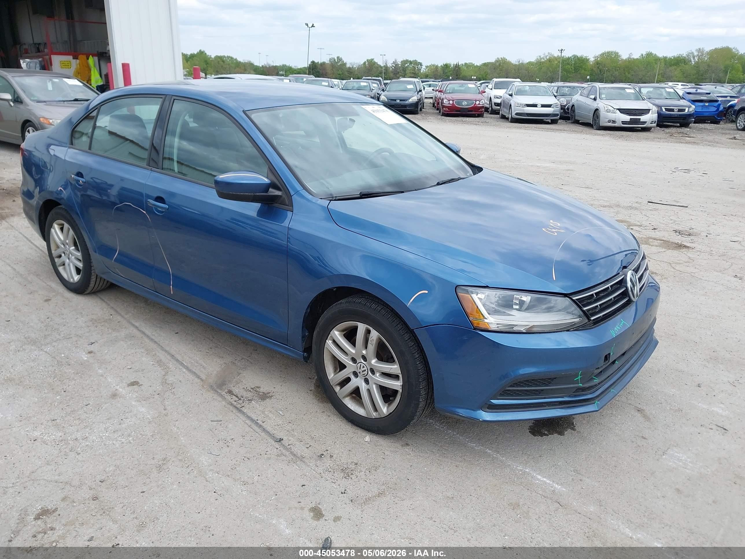 3VW2B7AJXJM261828
