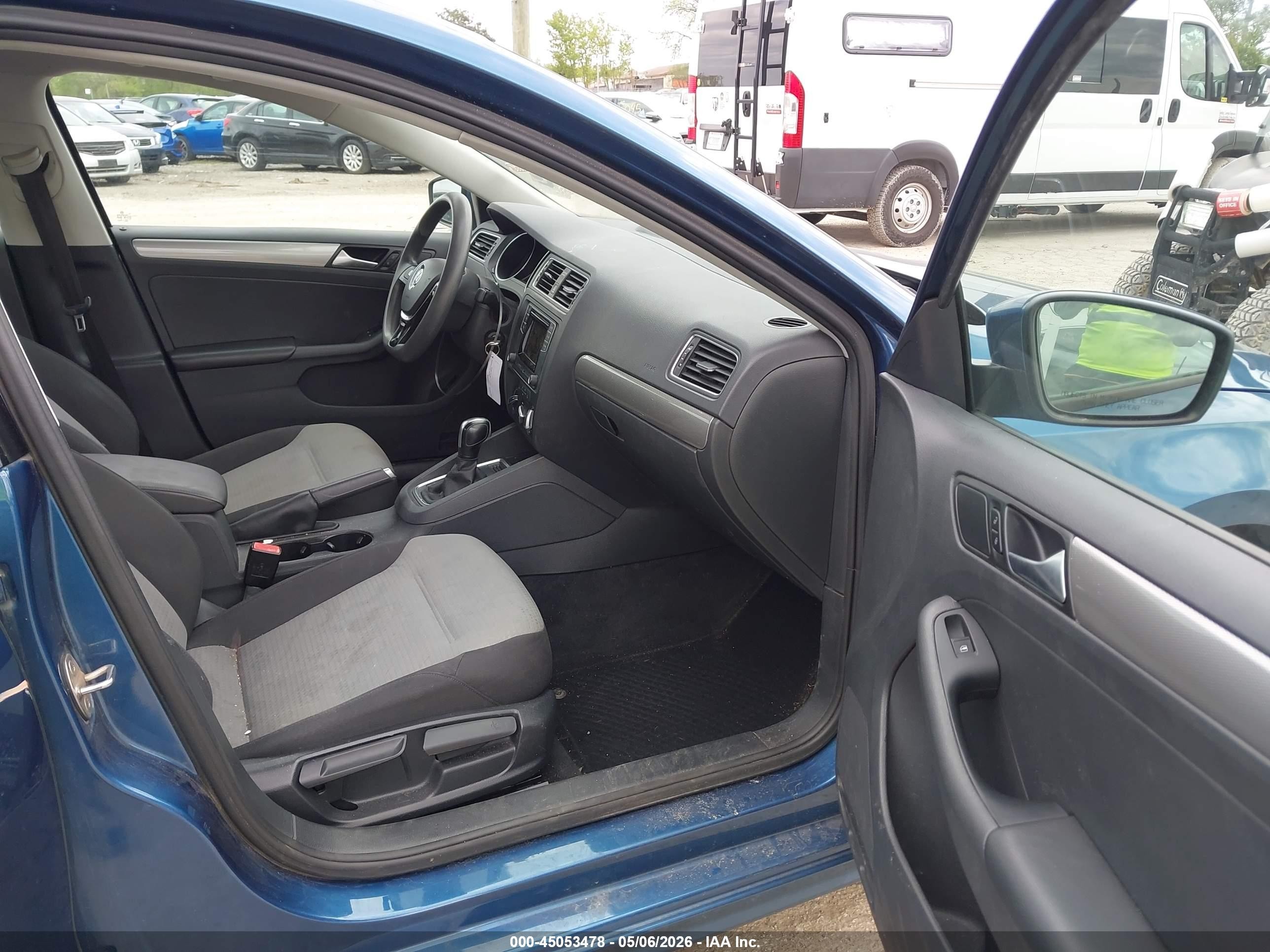 2018 Volkswagen Jetta 1.4t S Blue vin: 3VW2B7AJXJM261828