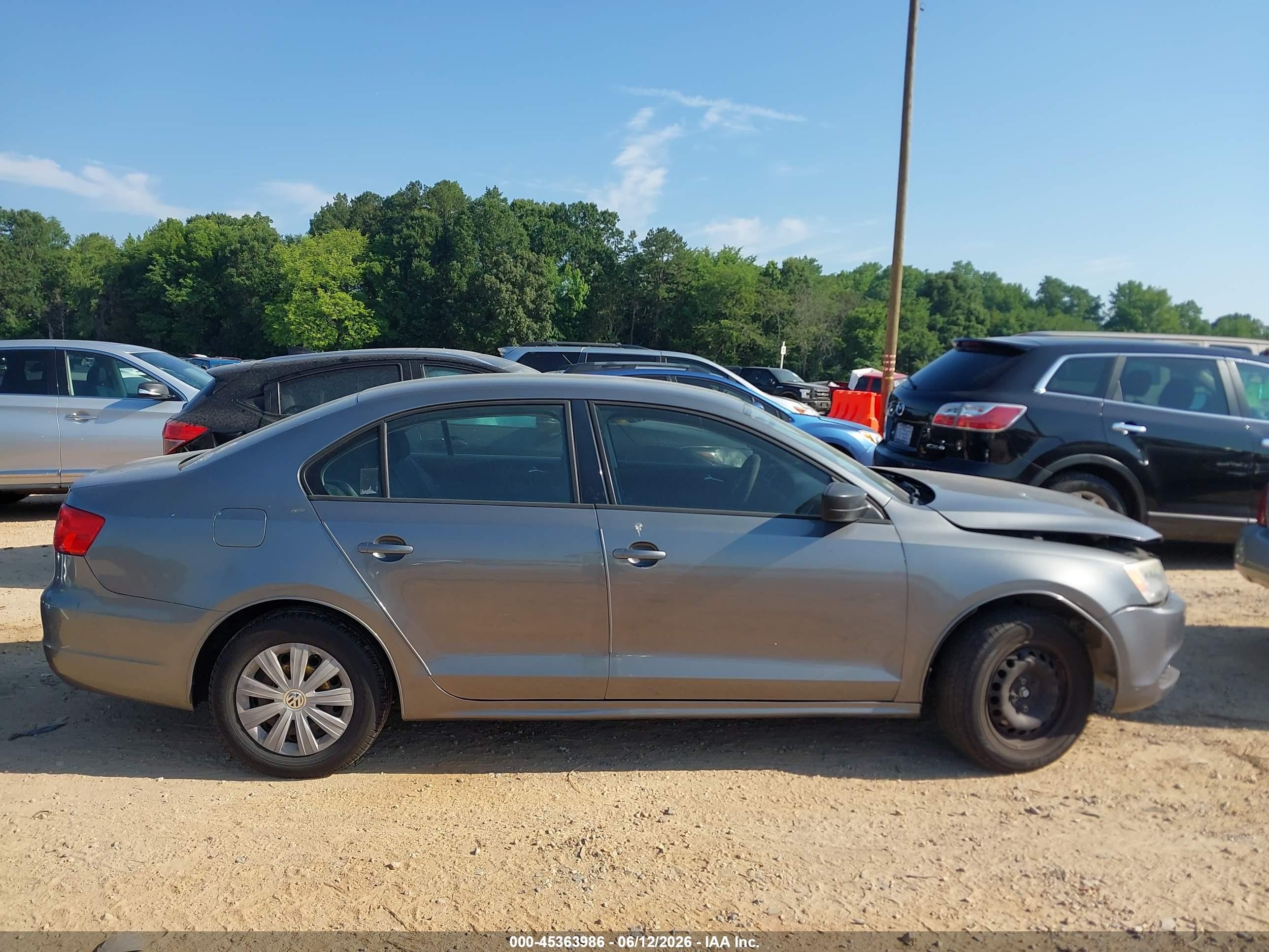 2011 Volkswagen Jetta 2.0l S Gray vin: 3VW2K7AJ0BM010107