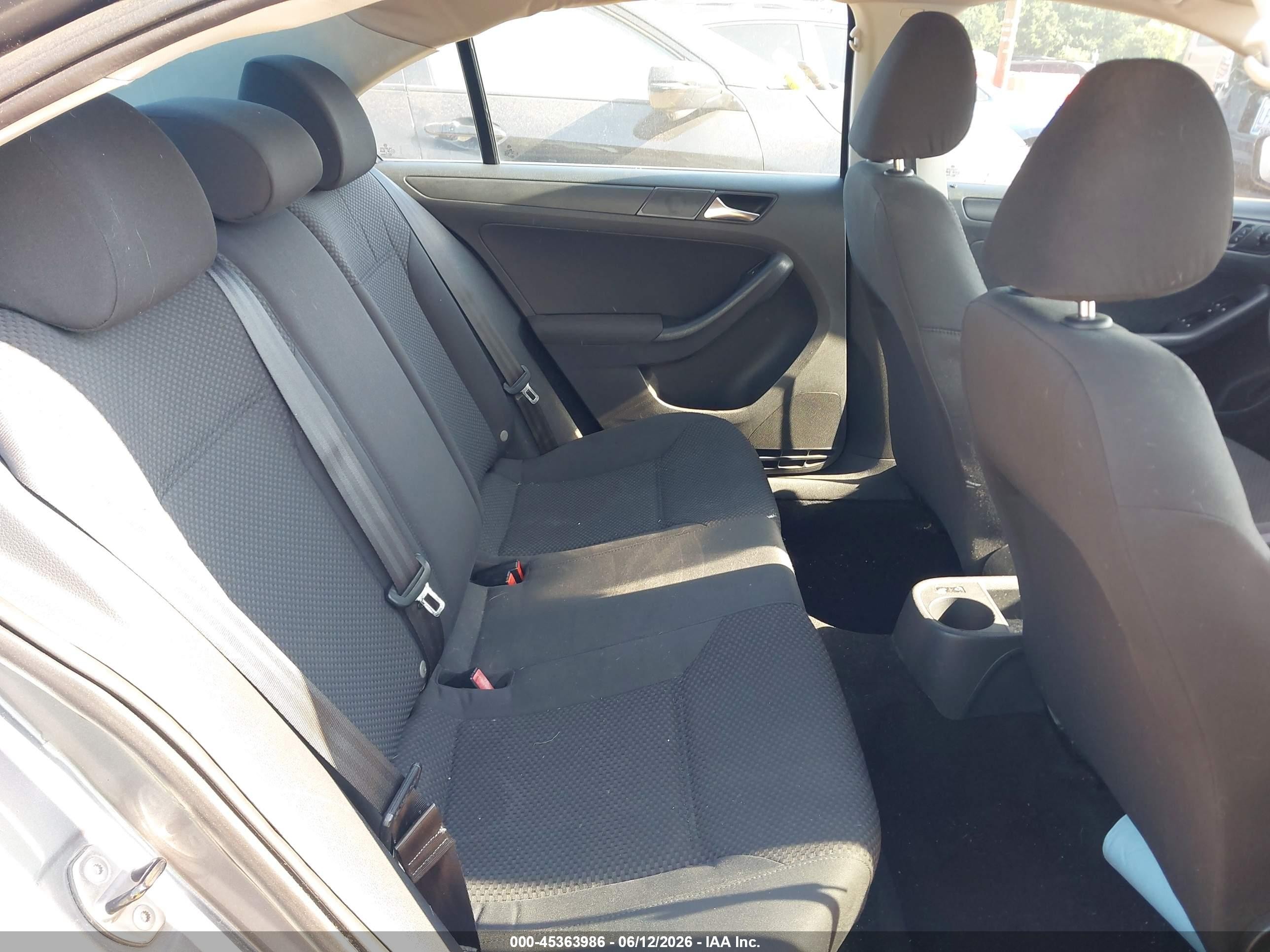 2011 Volkswagen Jetta 2.0l S Gray vin: 3VW2K7AJ0BM010107