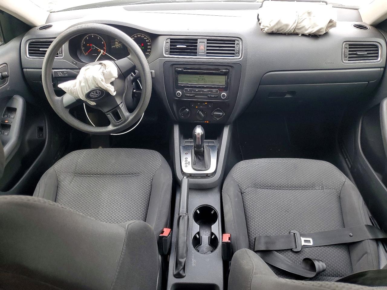 2011 Volkswagen Jetta Base Серебряный vin: 3VW2K7AJ0BM063793