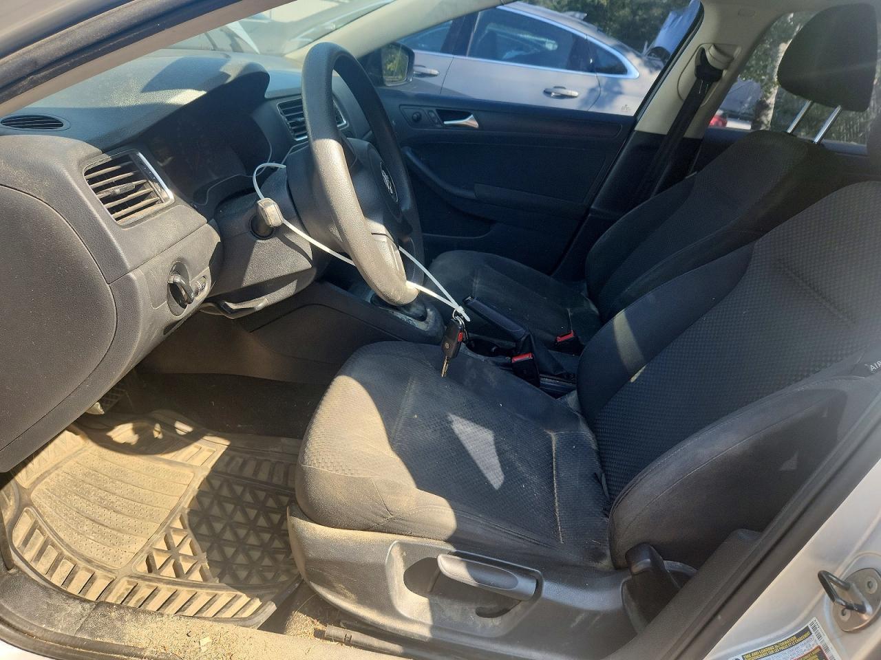 2011 Volkswagen Jetta Base Silver vin: 3VW2K7AJ0BM376066