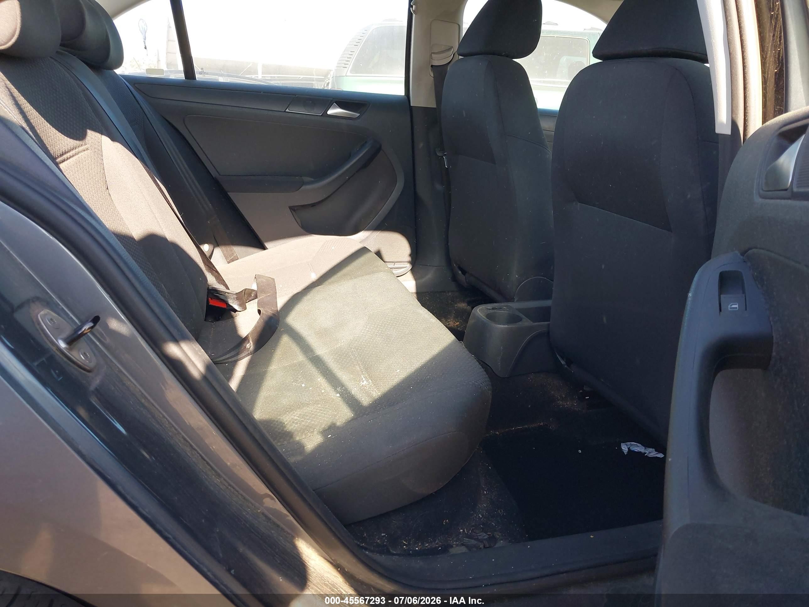 2012 Volkswagen Jetta 2.0l S Gray vin: 3VW2K7AJ0CM347944