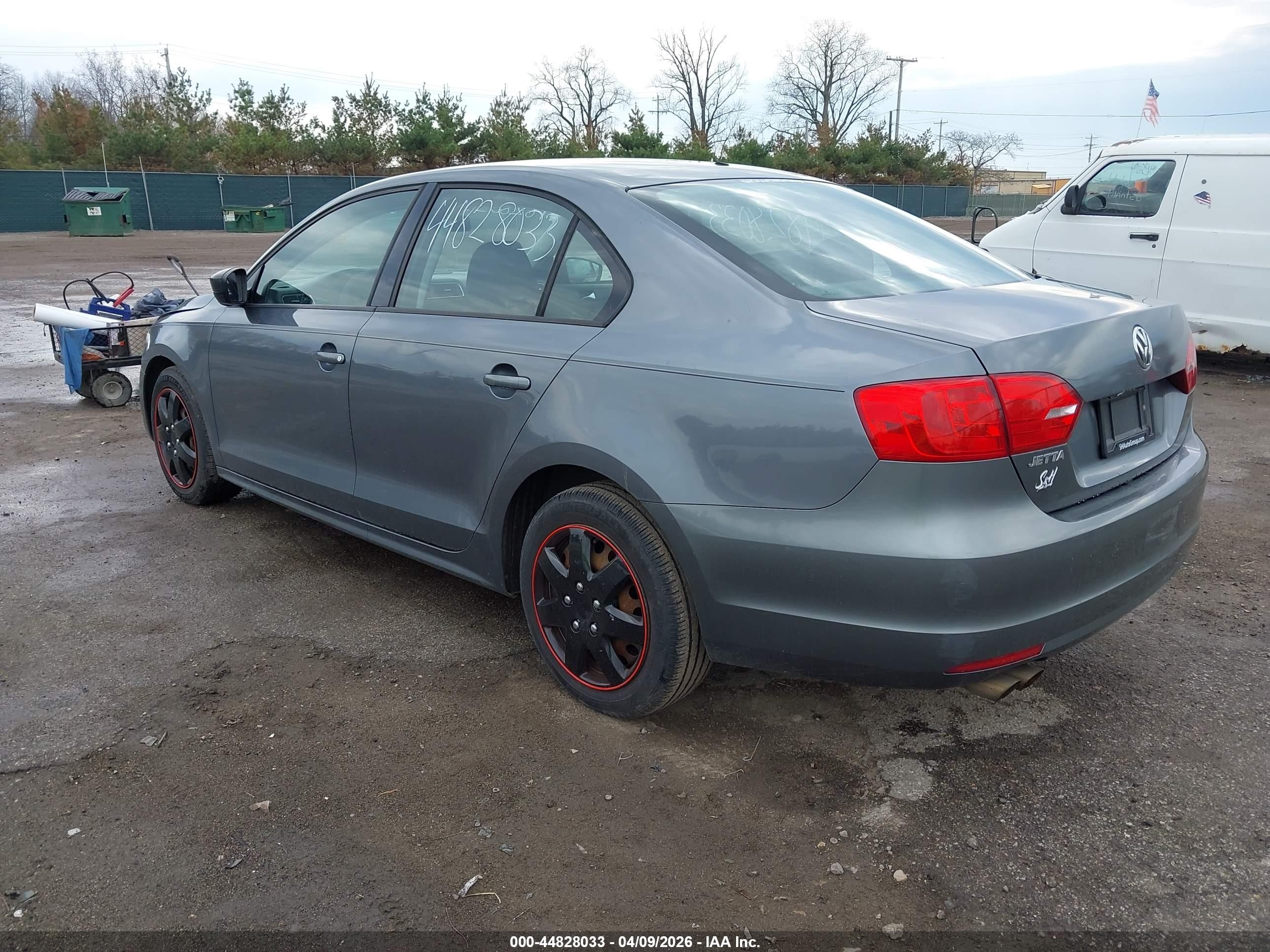 2012 Volkswagen Jetta 2.0l S Серый vin: 3VW2K7AJ0CM397078