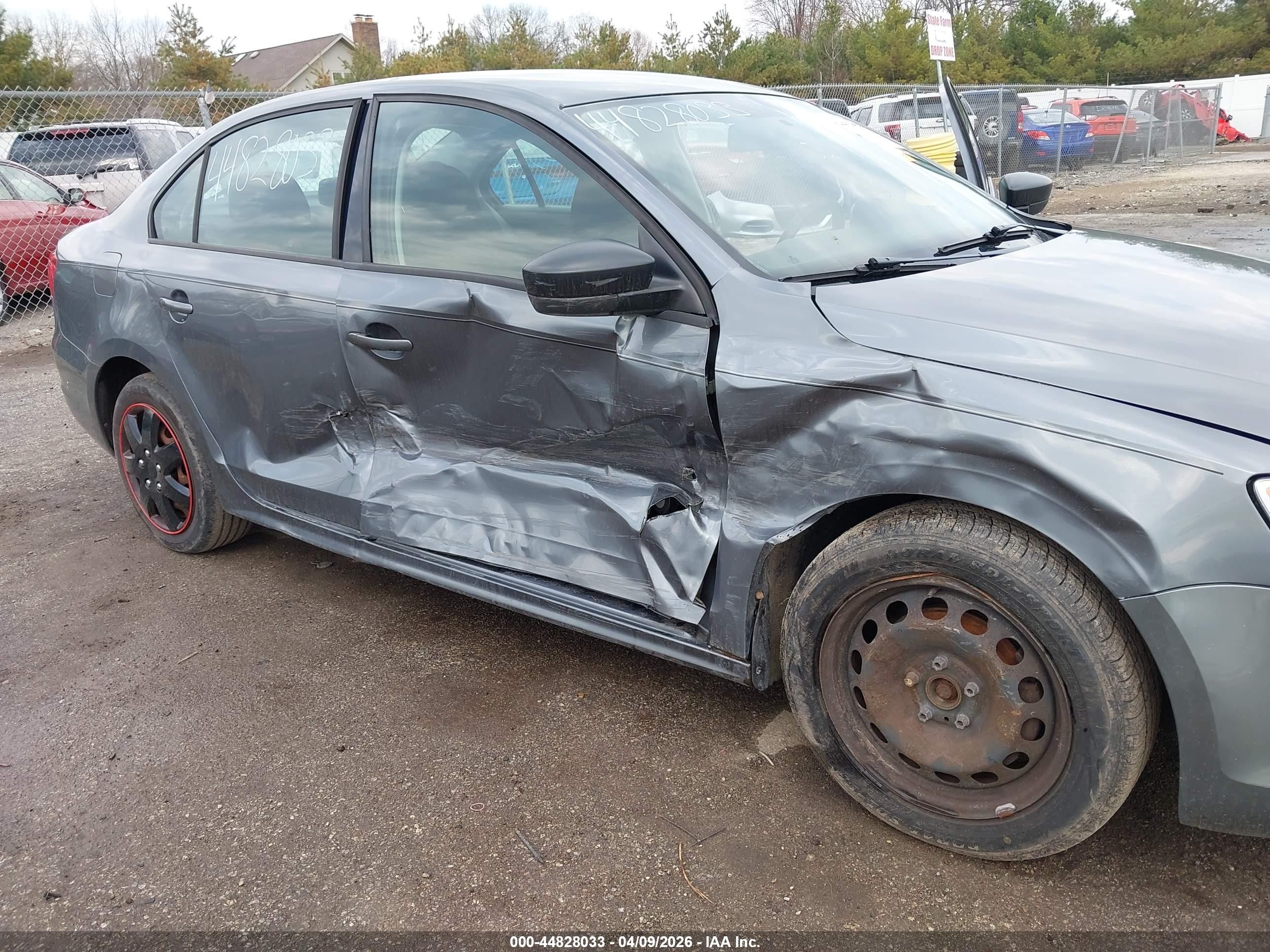 2012 Volkswagen Jetta 2.0l S Серый vin: 3VW2K7AJ0CM397078