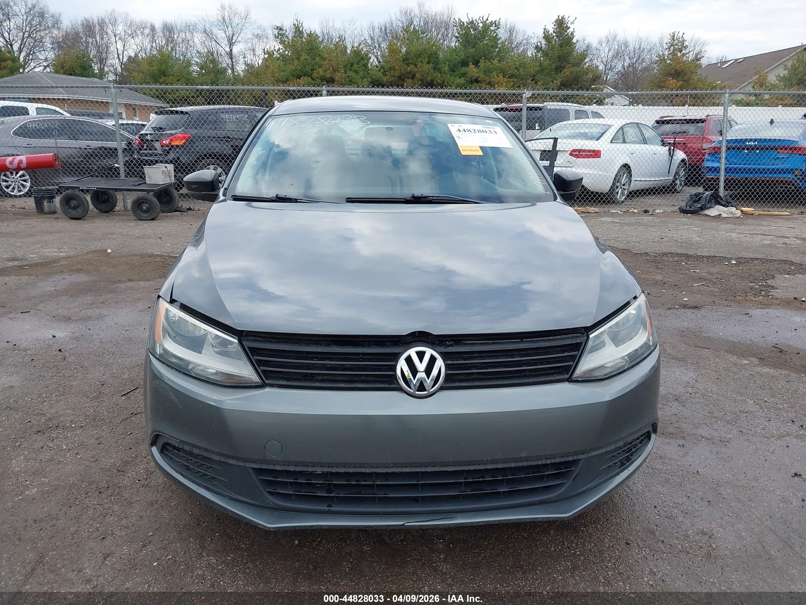 2012 Volkswagen Jetta 2.0l S Серый vin: 3VW2K7AJ0CM397078