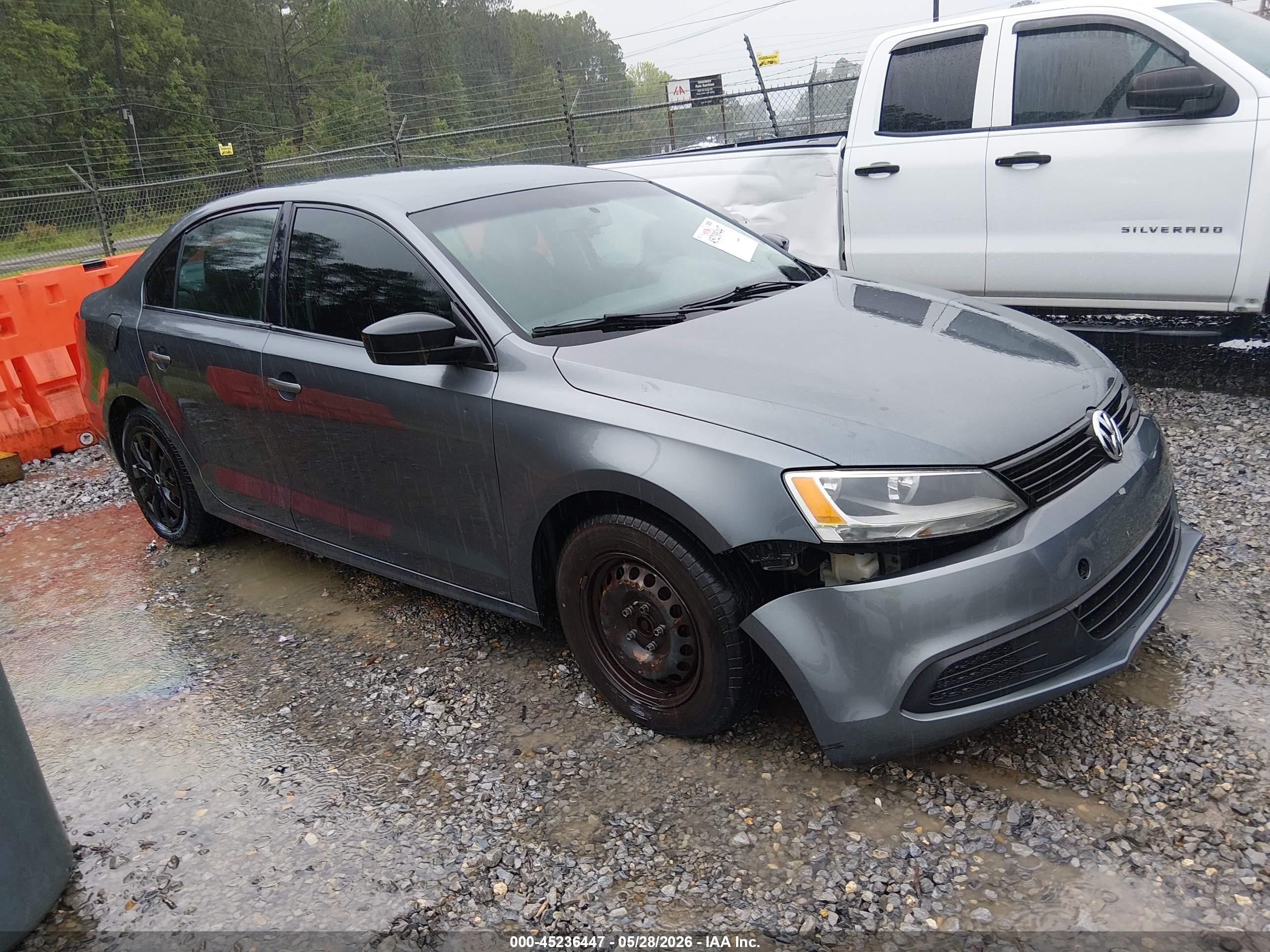 3VW2K7AJ0CM418575