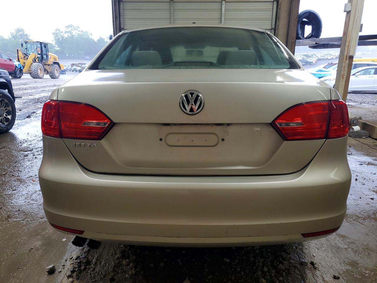 2013 Volkswagen Jetta Base Beige vin: 3VW2K7AJ0DM228602