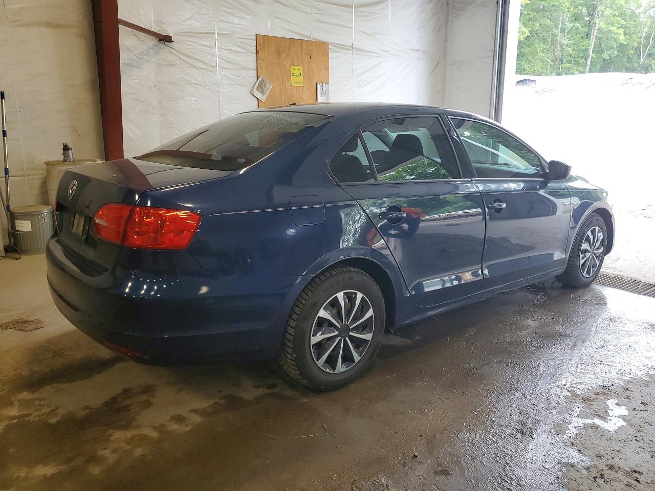 2013 Volkswagen Jetta Base Blue vin: 3VW2K7AJ0DM267643