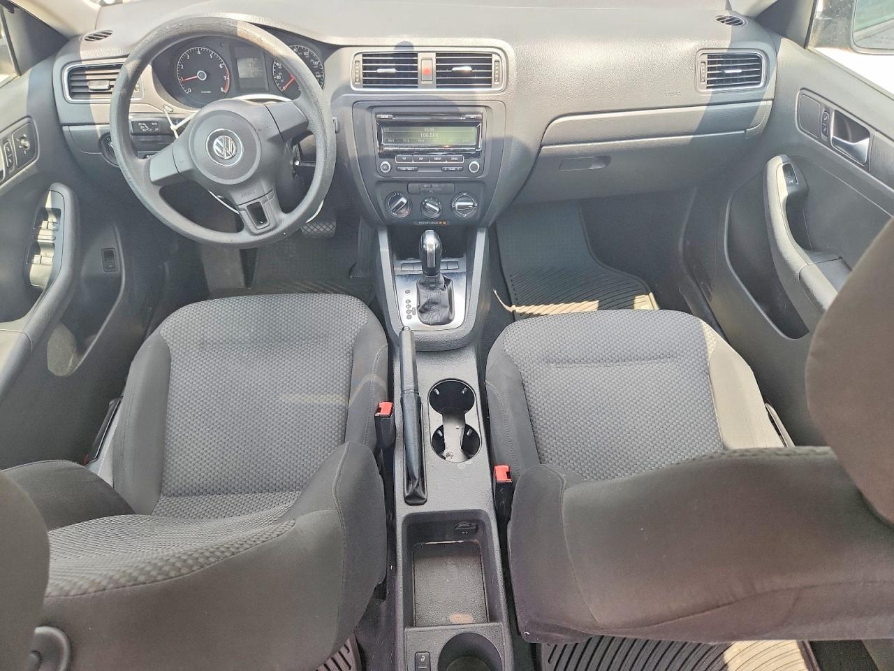 2013 Volkswagen Jetta S Silver vin: 3VW2K7AJ0DM352658