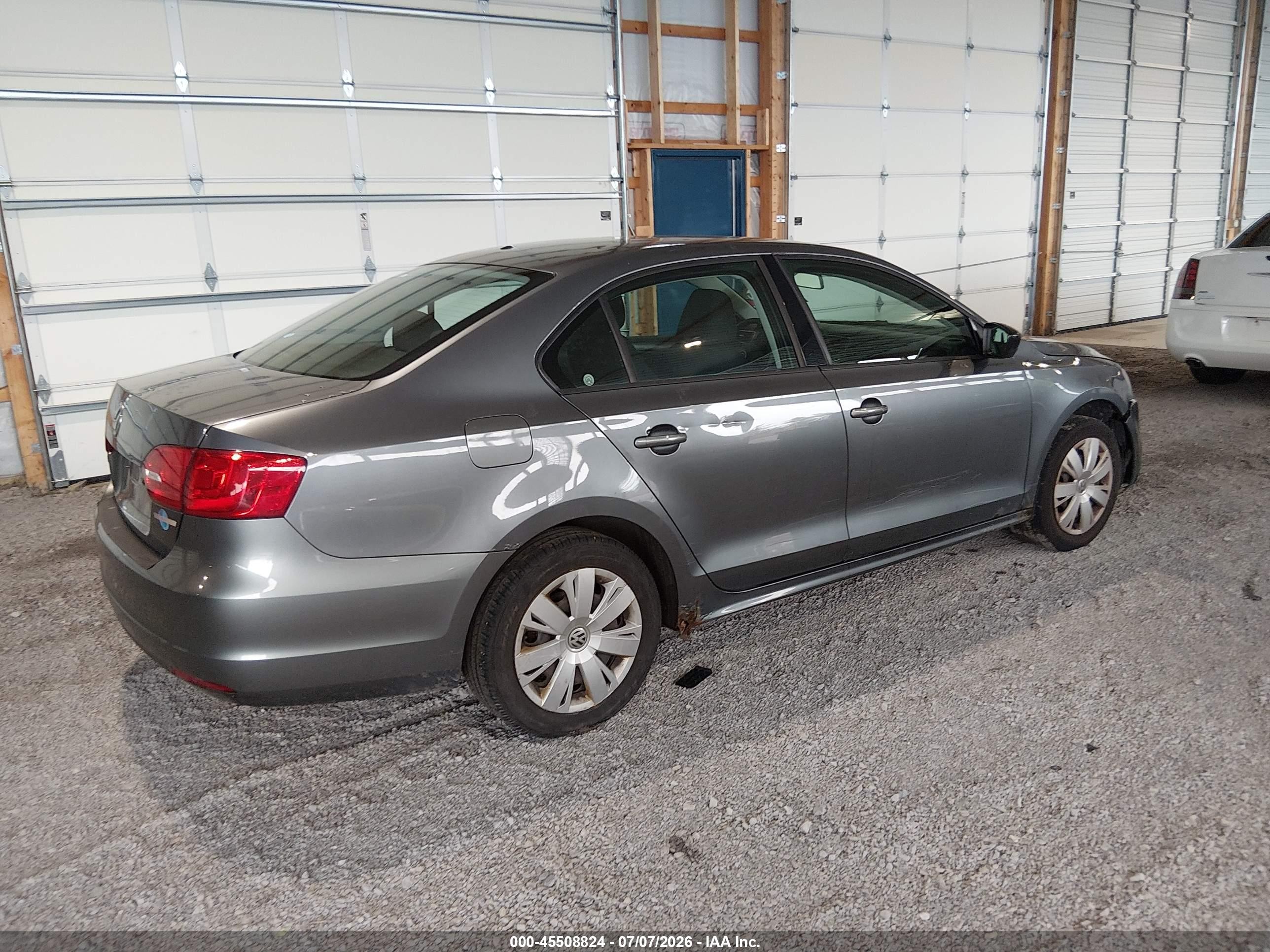 2013 Volkswagen Jetta 2.0l S Gray vin: 3VW2K7AJ0DM367144