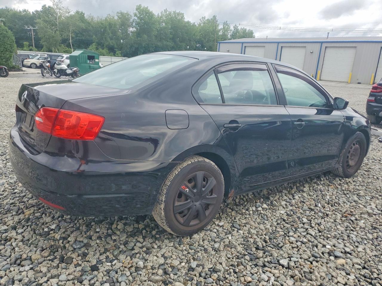 2013 Volkswagen Jetta Base Black vin: 3VW2K7AJ0DM368911