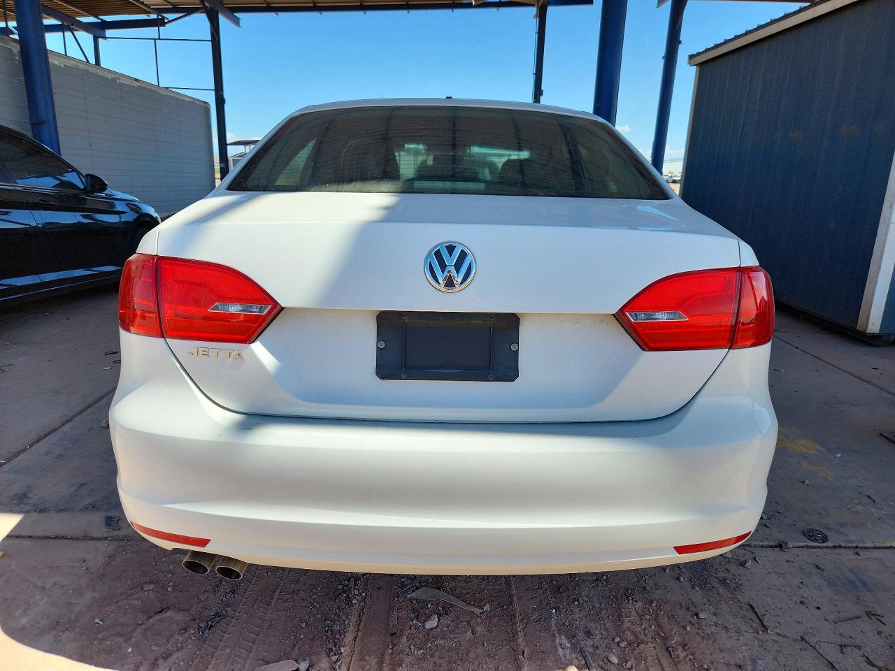2013 Volkswagen Jetta Base White vin: 3VW2K7AJ0DM400871