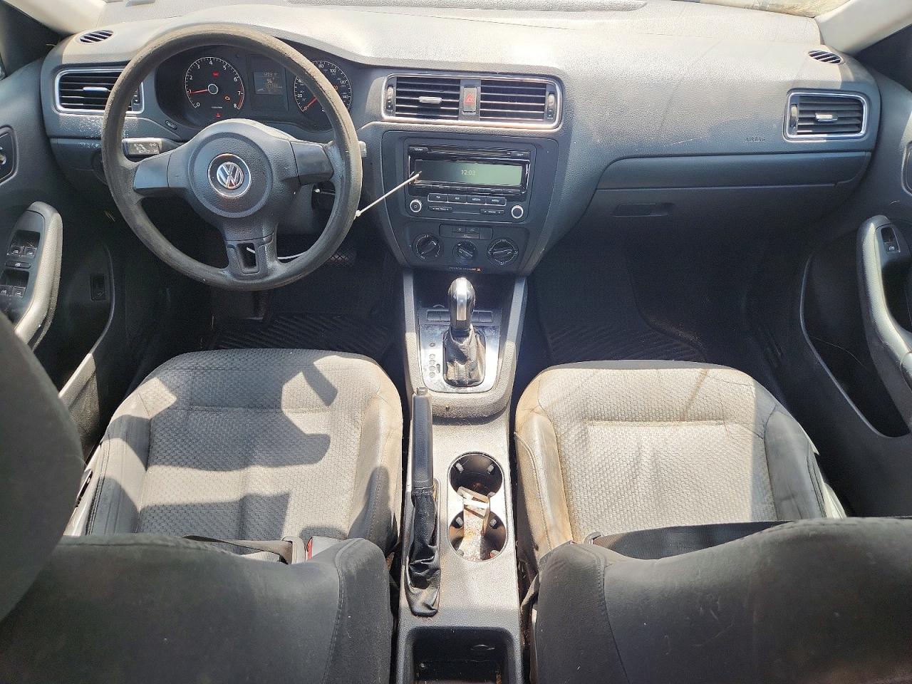2013 Volkswagen Jetta Base Silver vin: 3VW2K7AJ0DM400952