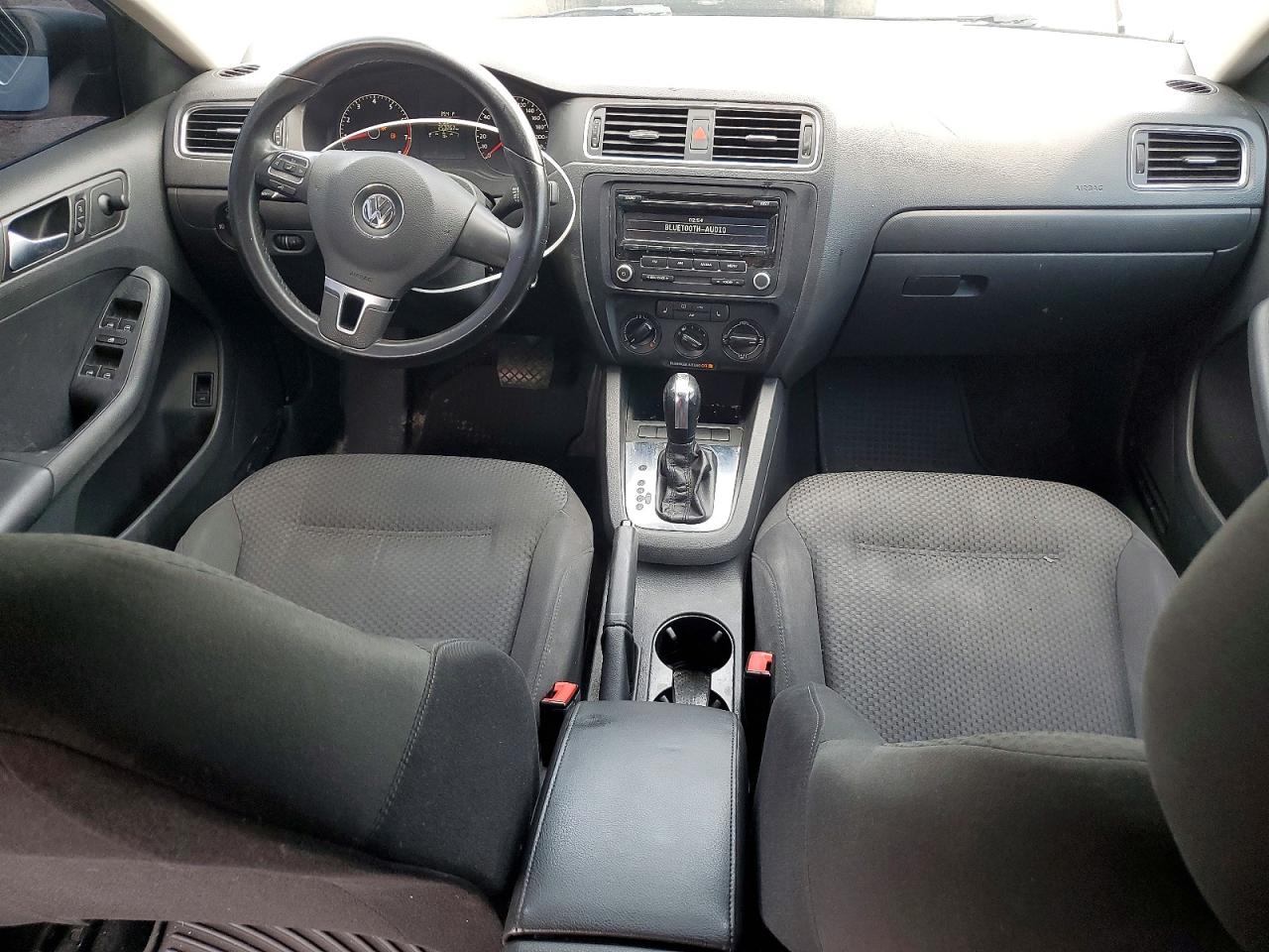 2013 Volkswagen Jetta Base Silver vin: 3VW2K7AJ0DM403799