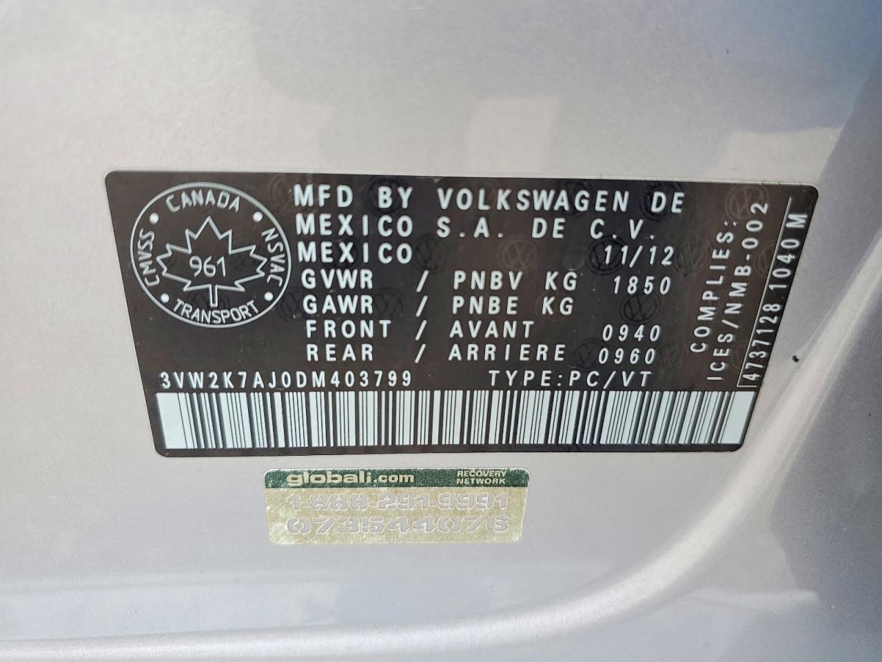 2013 Volkswagen Jetta Base Silver vin: 3VW2K7AJ0DM403799