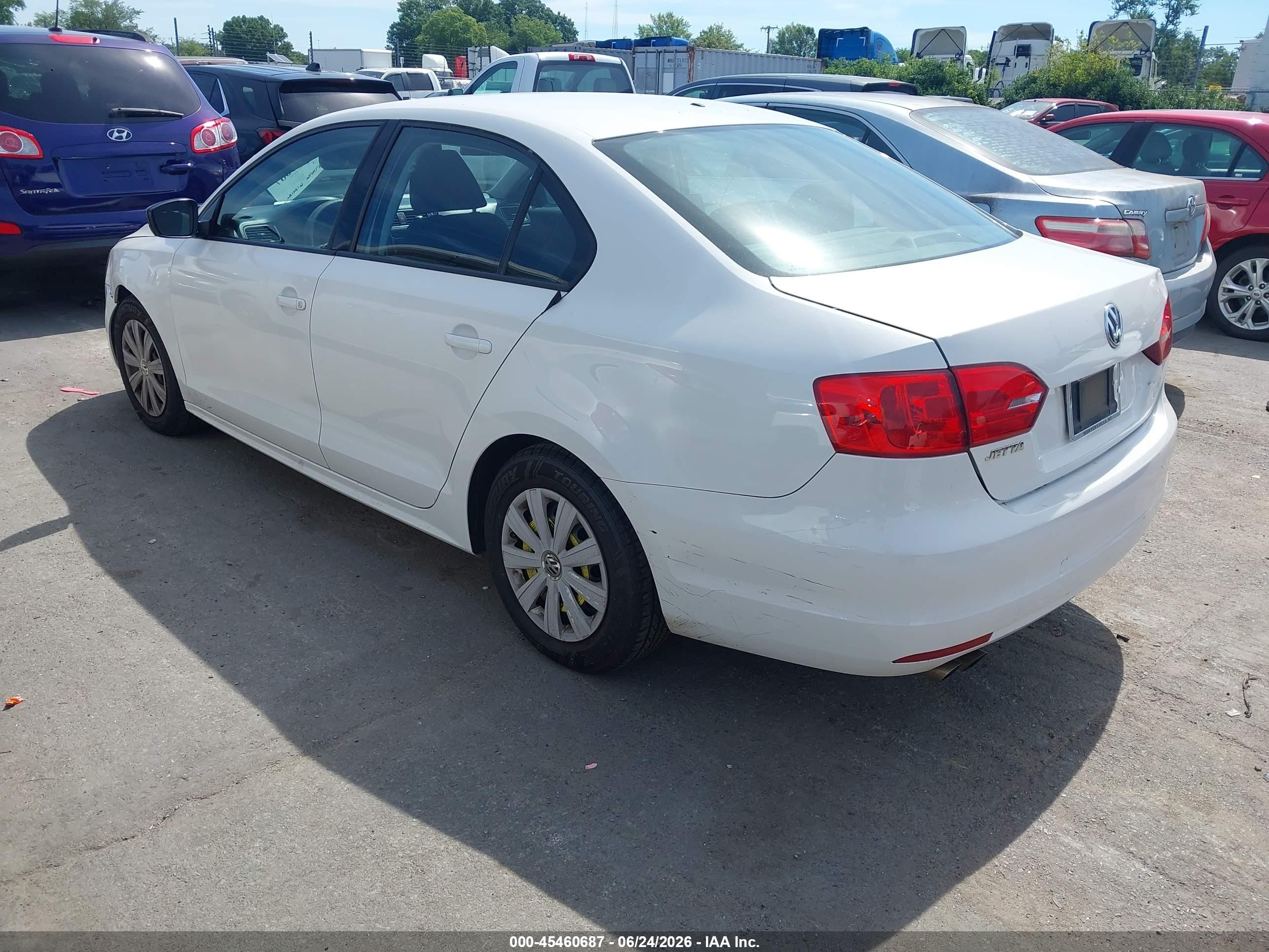 2014 Volkswagen Jetta 2.0l S White vin: 3VW2K7AJ0EM216242