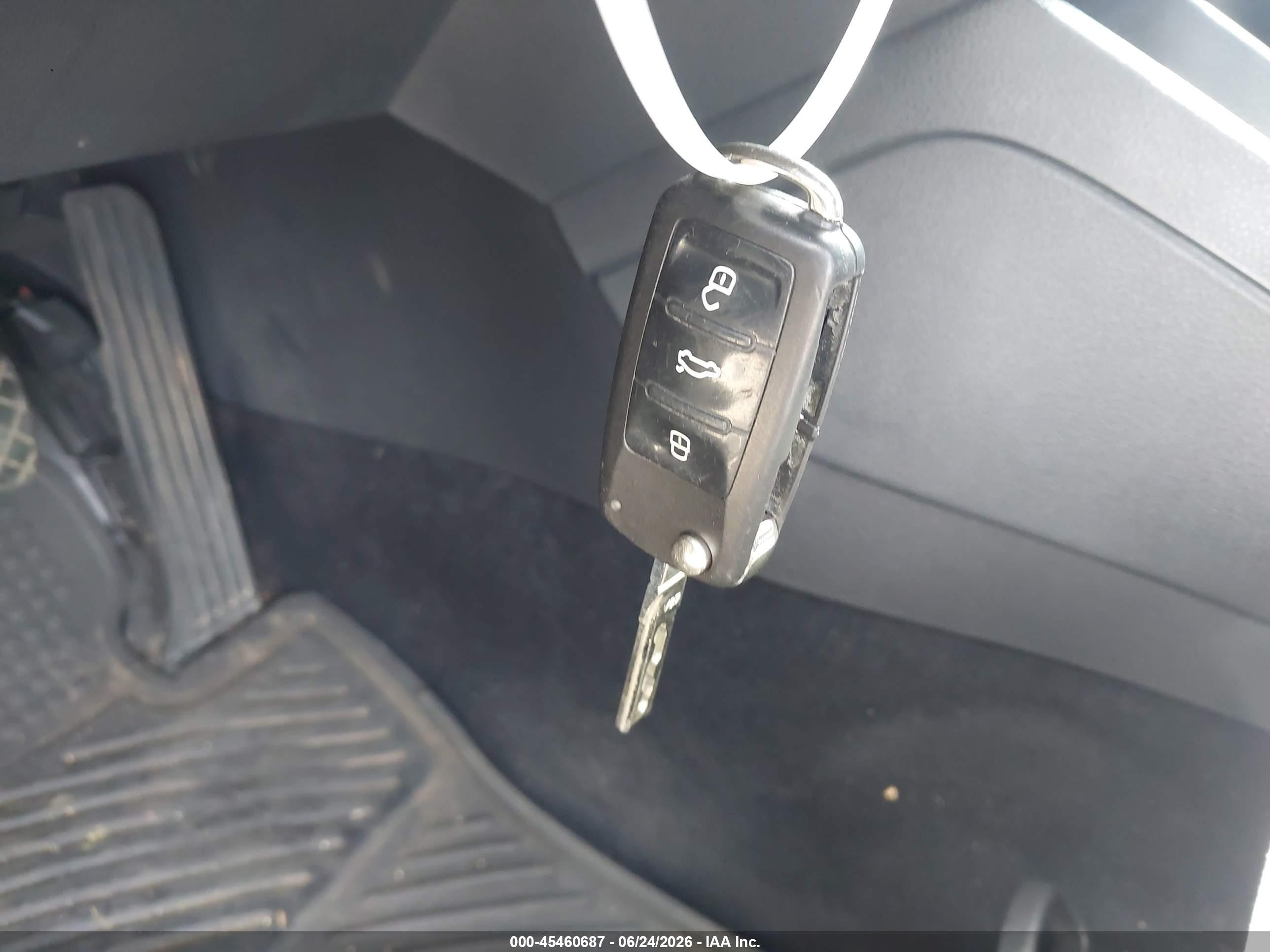 2014 Volkswagen Jetta 2.0l S White vin: 3VW2K7AJ0EM216242