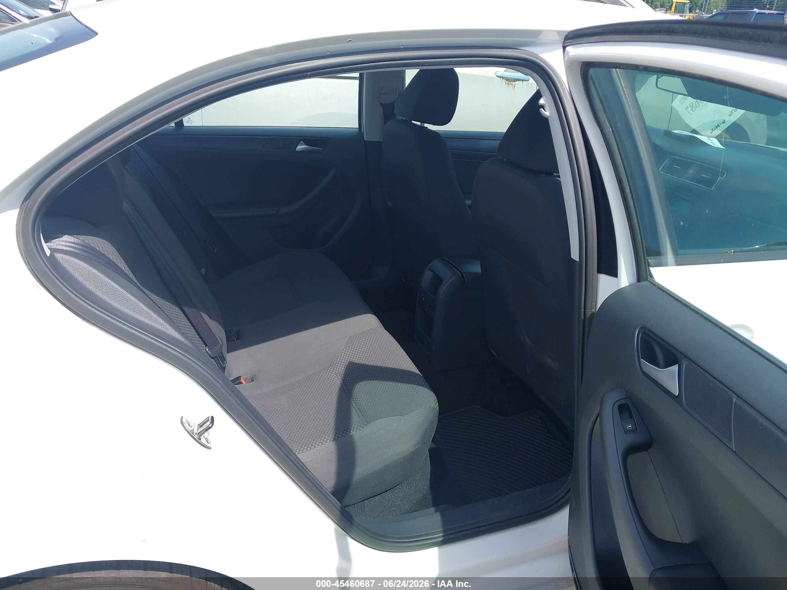 2014 Volkswagen Jetta 2.0l S White vin: 3VW2K7AJ0EM216242