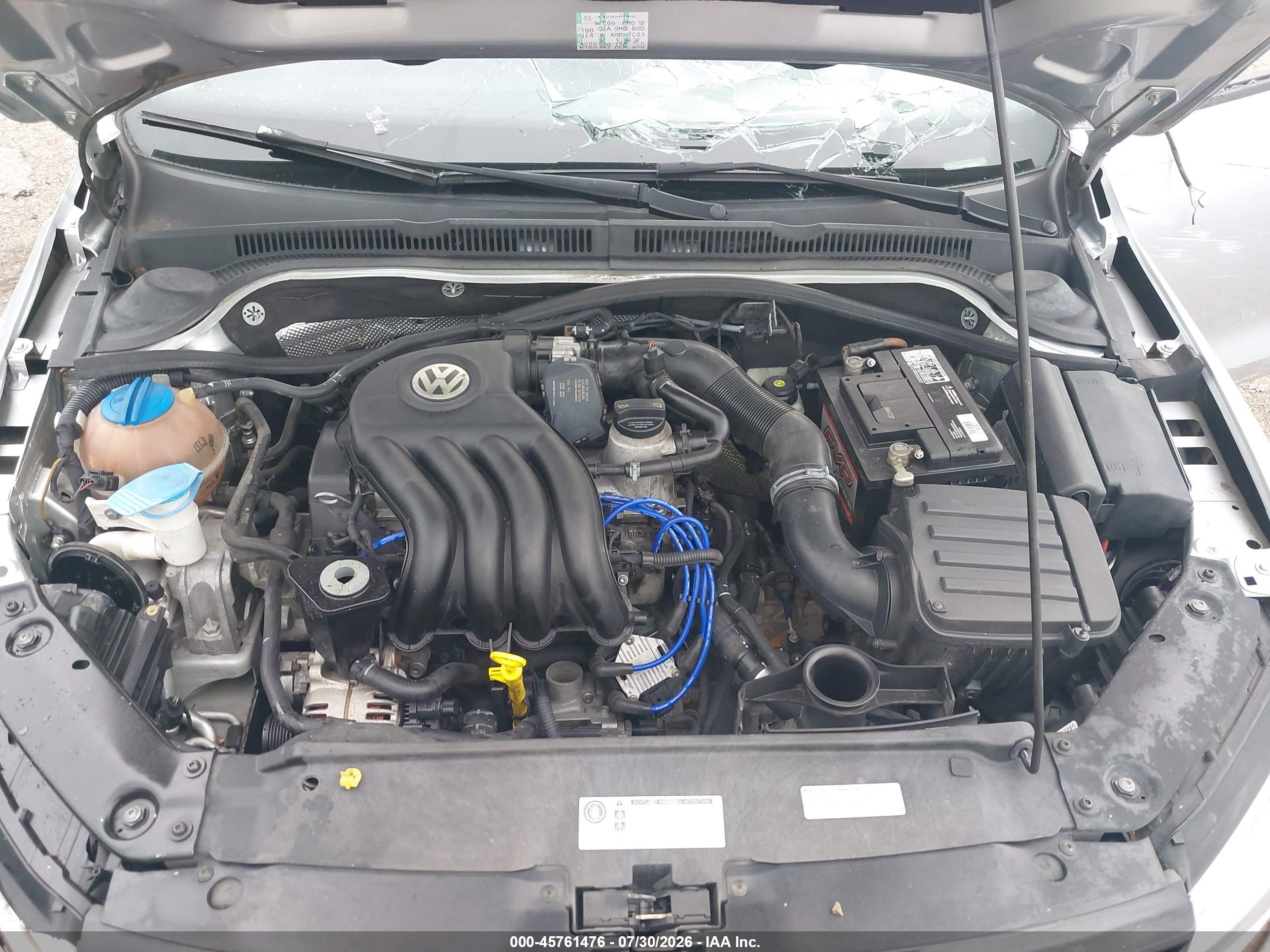 2014 Volkswagen Jetta 2.0l S Серебряный vin: 3VW2K7AJ0EM231677