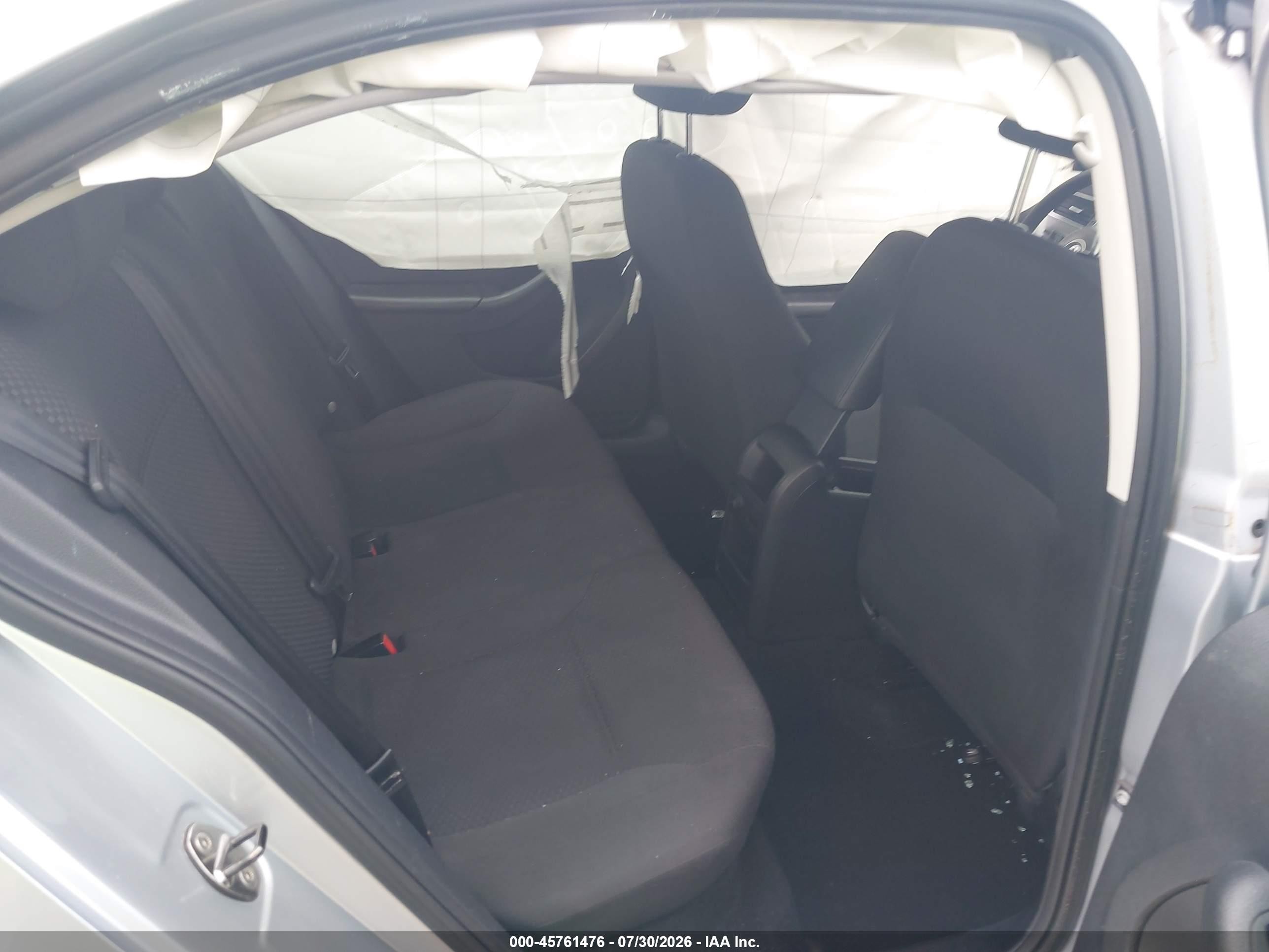 2014 Volkswagen Jetta 2.0l S Серебряный vin: 3VW2K7AJ0EM231677