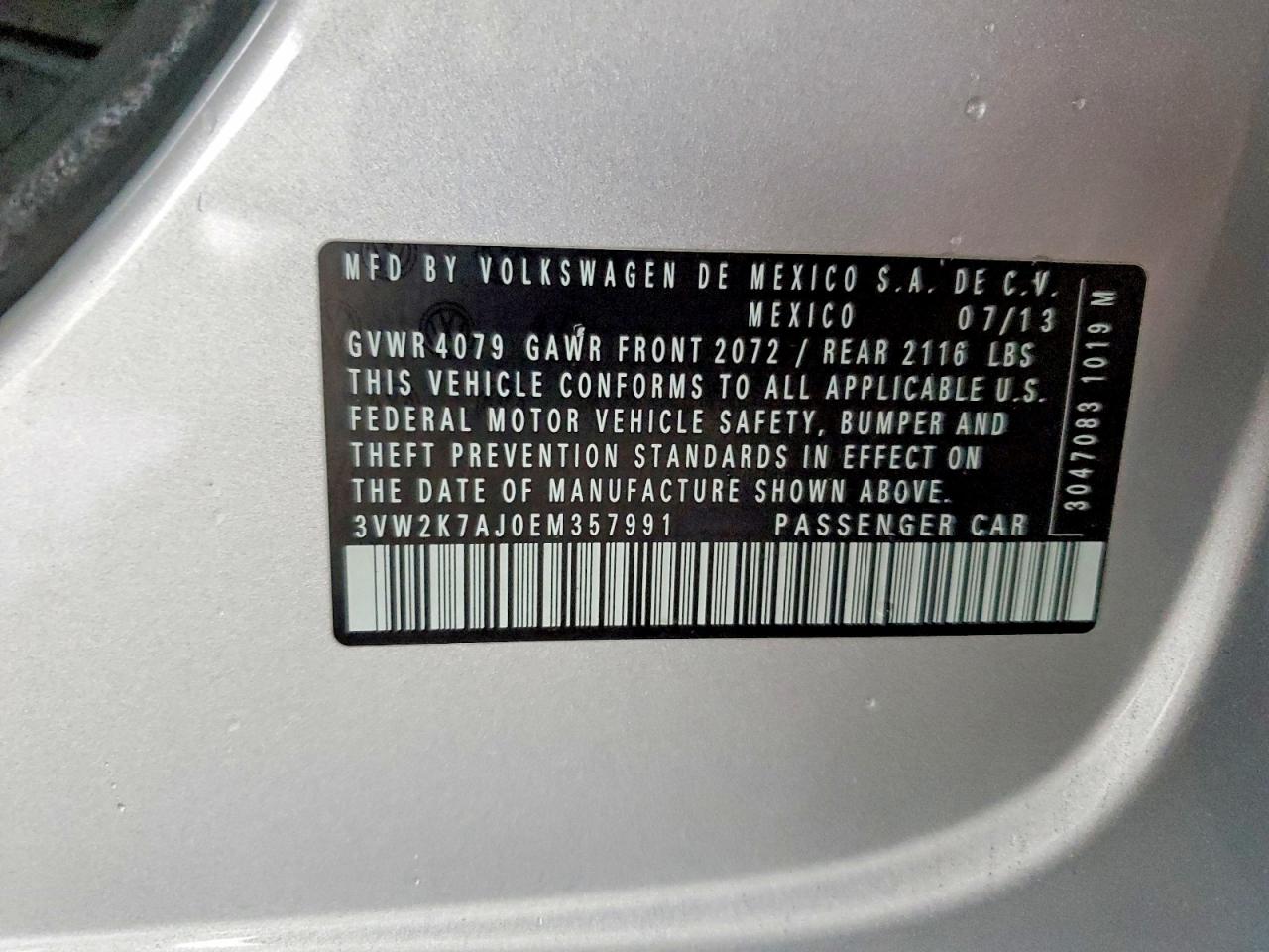 2014 Volkswagen Jetta Base Серебряный vin: 3VW2K7AJ0EM357991