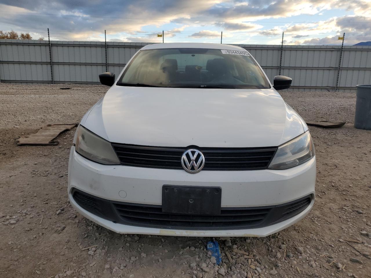 2014 Volkswagen Jetta Base White vin: 3VW2K7AJ0EM429658