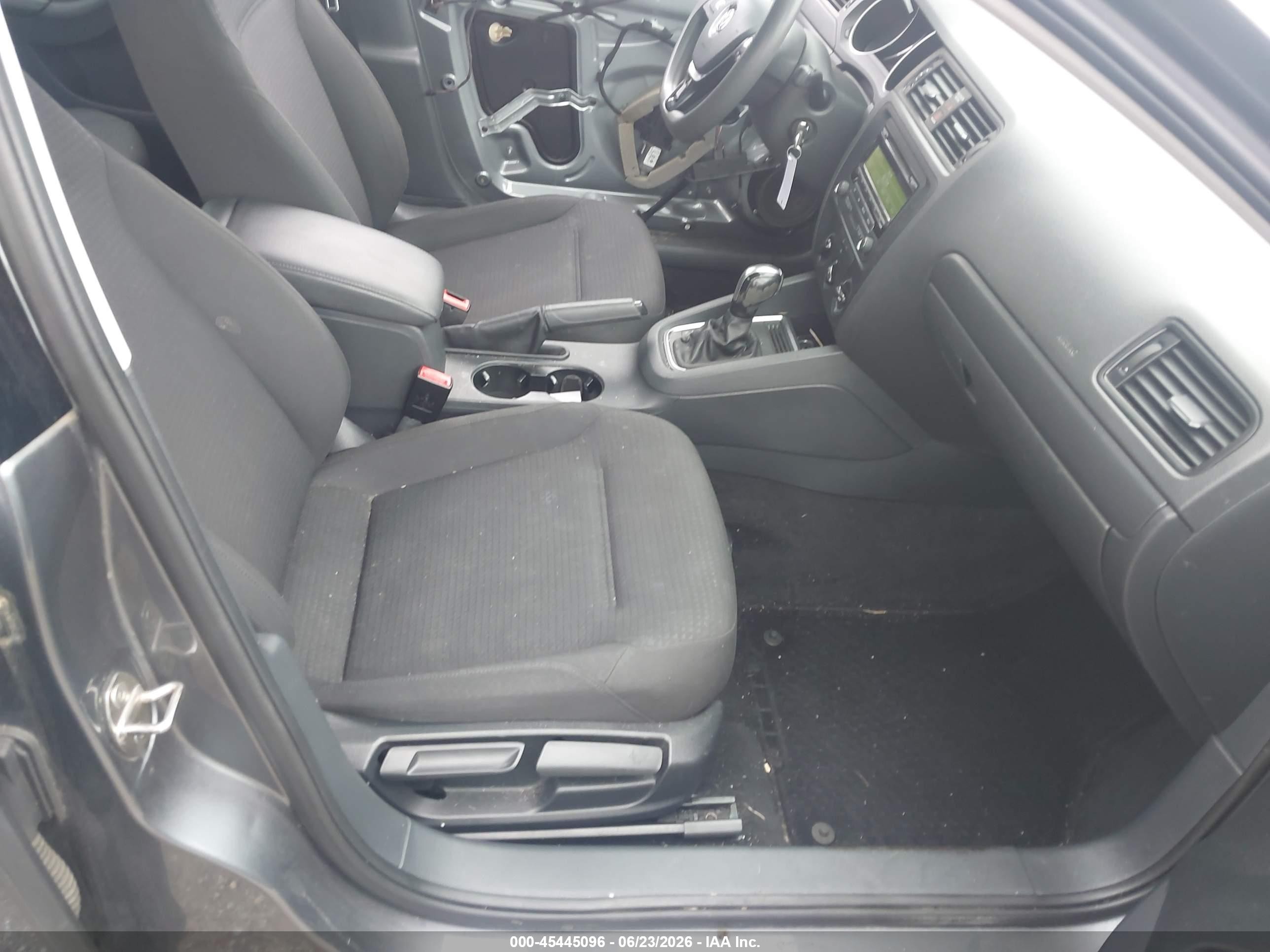 2015 Volkswagen Jetta 2.0l S Gray vin: 3VW2K7AJ0FM400324