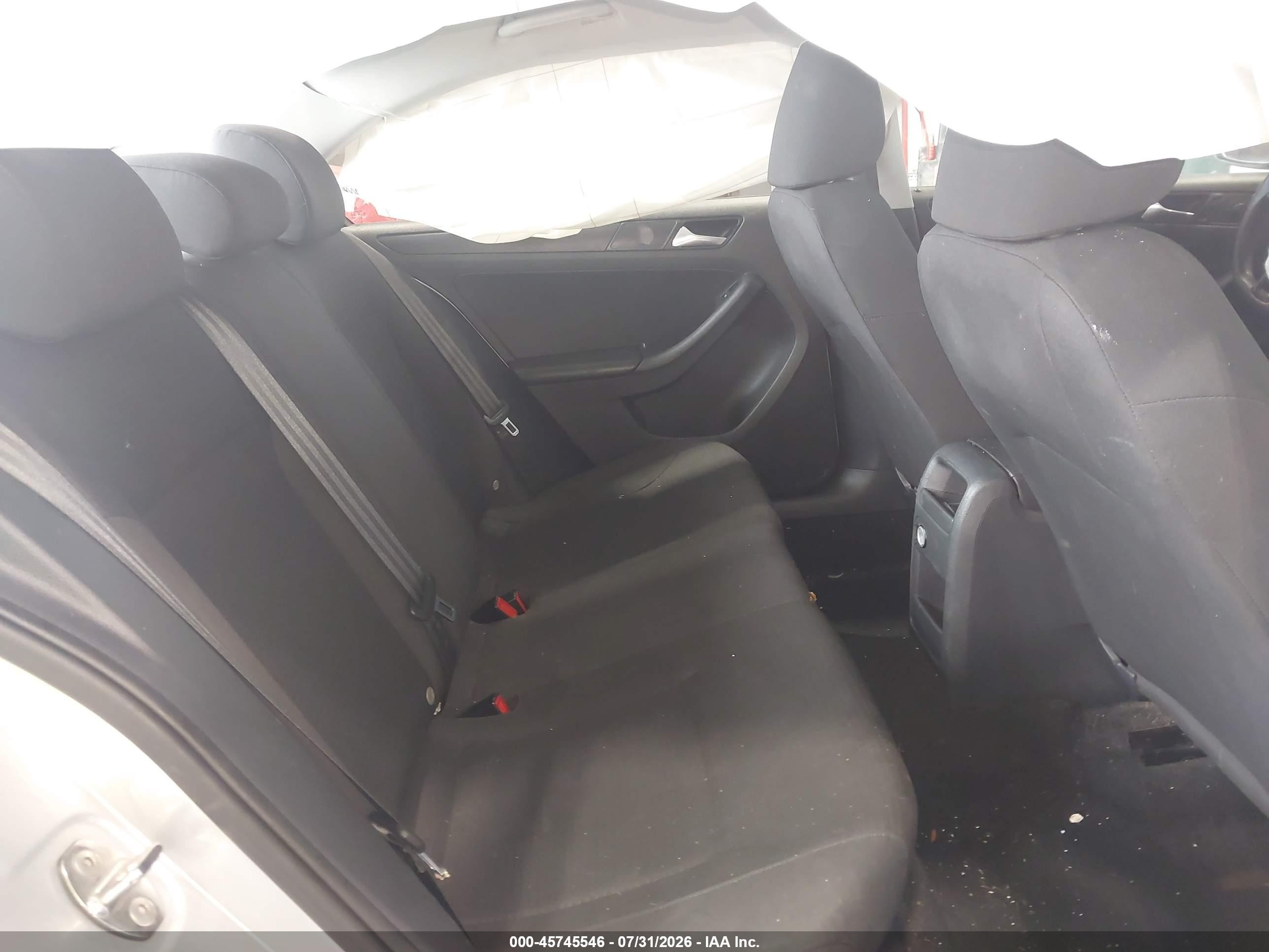 2015 Volkswagen Jetta 2.0l S Silver vin: 3VW2K7AJ0FM401604