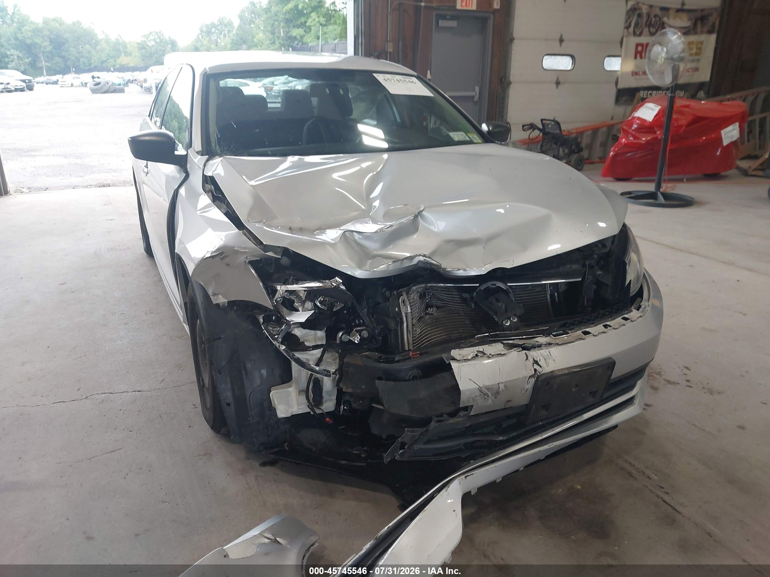 2015 Volkswagen Jetta 2.0l S Silver vin: 3VW2K7AJ0FM401604