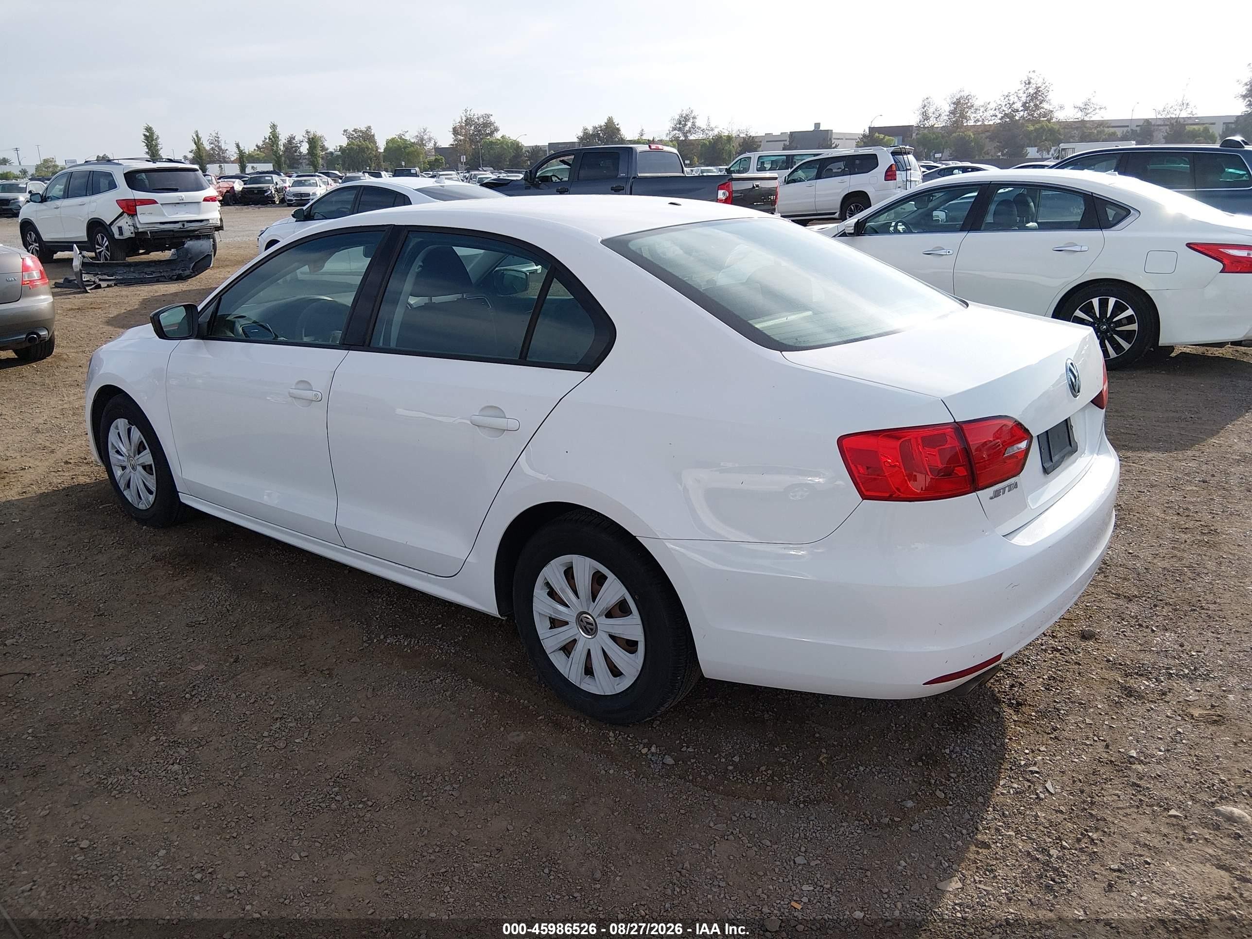 2011 Volkswagen Jetta 2.0l S White vin: 3VW2K7AJ1BM042502
