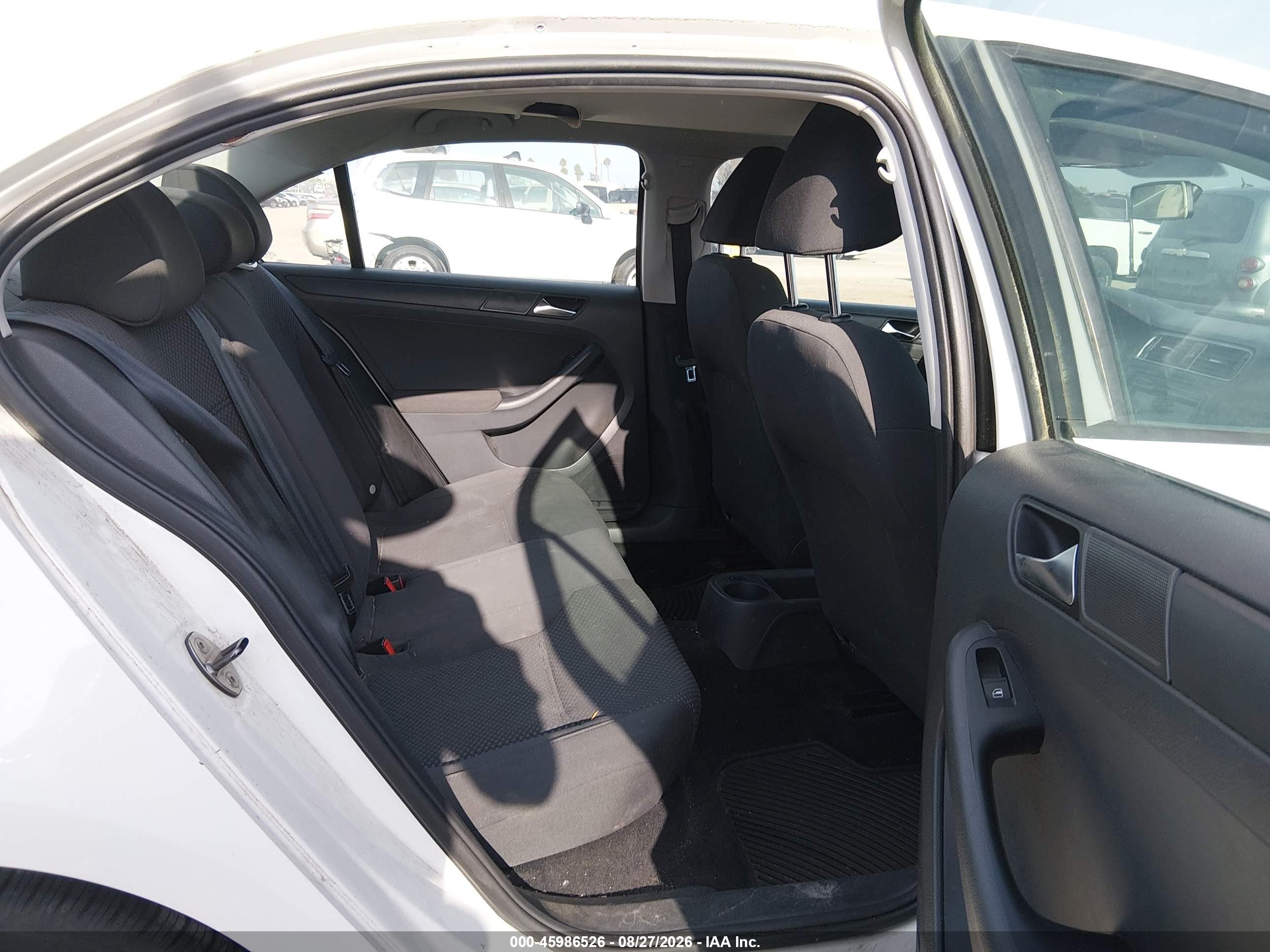 2011 Volkswagen Jetta 2.0l S White vin: 3VW2K7AJ1BM042502