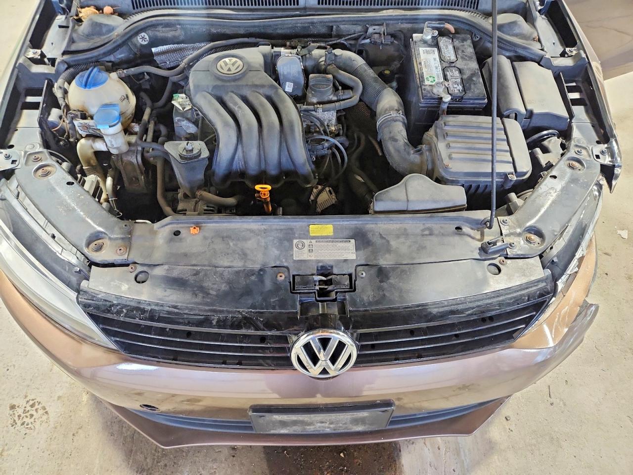 2011 Volkswagen Jetta Base Коричневый vin: 3VW2K7AJ1BM068792