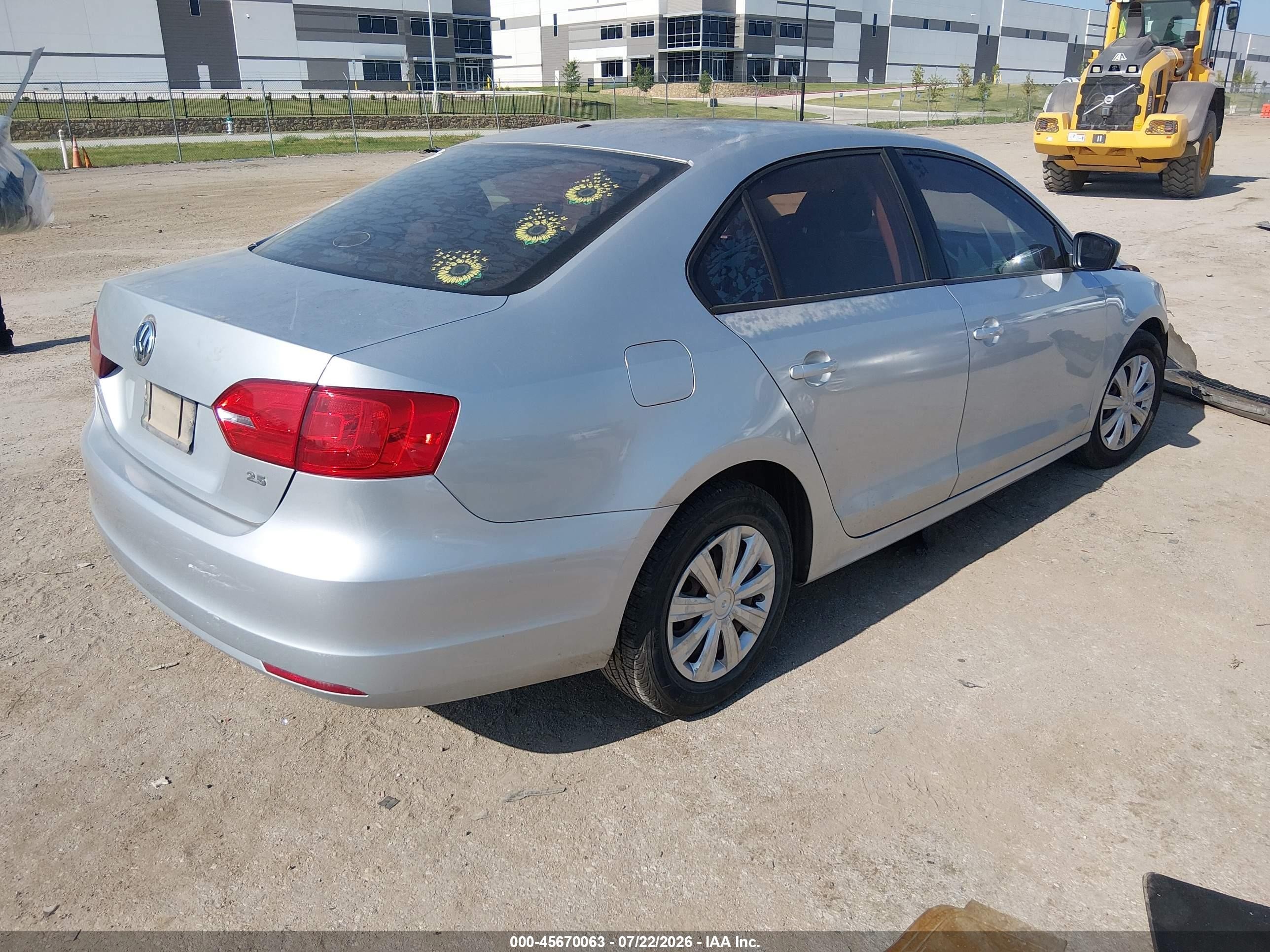 2011 Volkswagen Jetta 2.0l S Silver vin: 3VW2K7AJ1BM337132