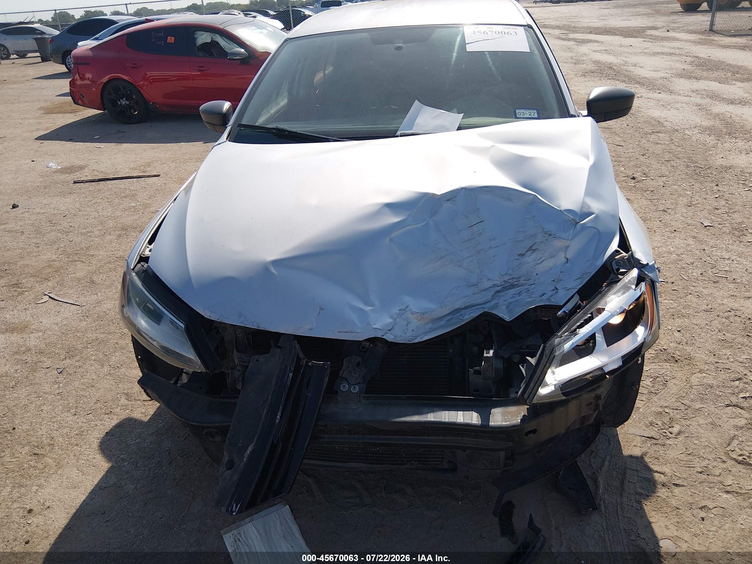 2011 Volkswagen Jetta 2.0l S Silver vin: 3VW2K7AJ1BM337132