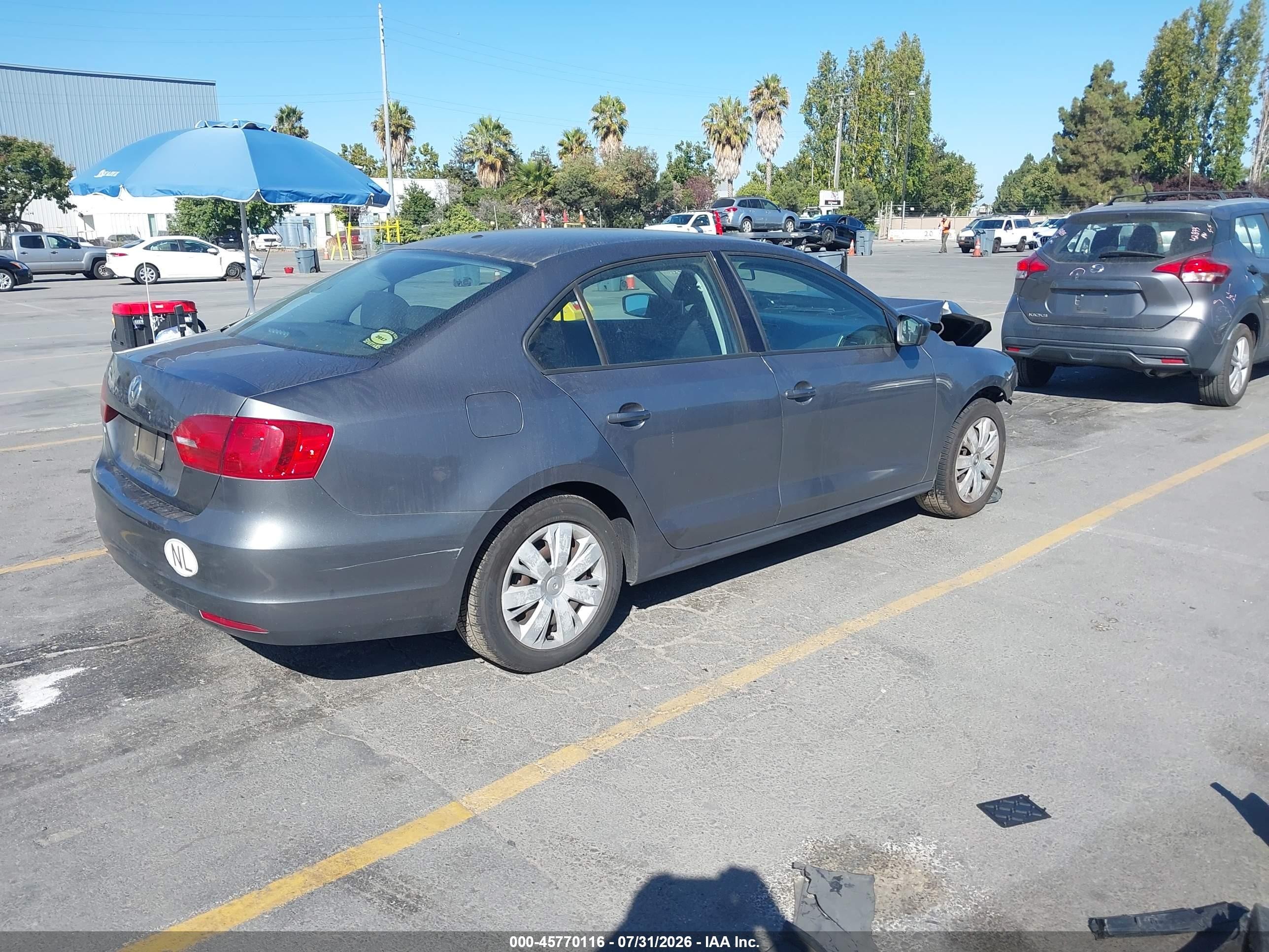 2011 Volkswagen Jetta 2.0l S Gray vin: 3VW2K7AJ1BM382846