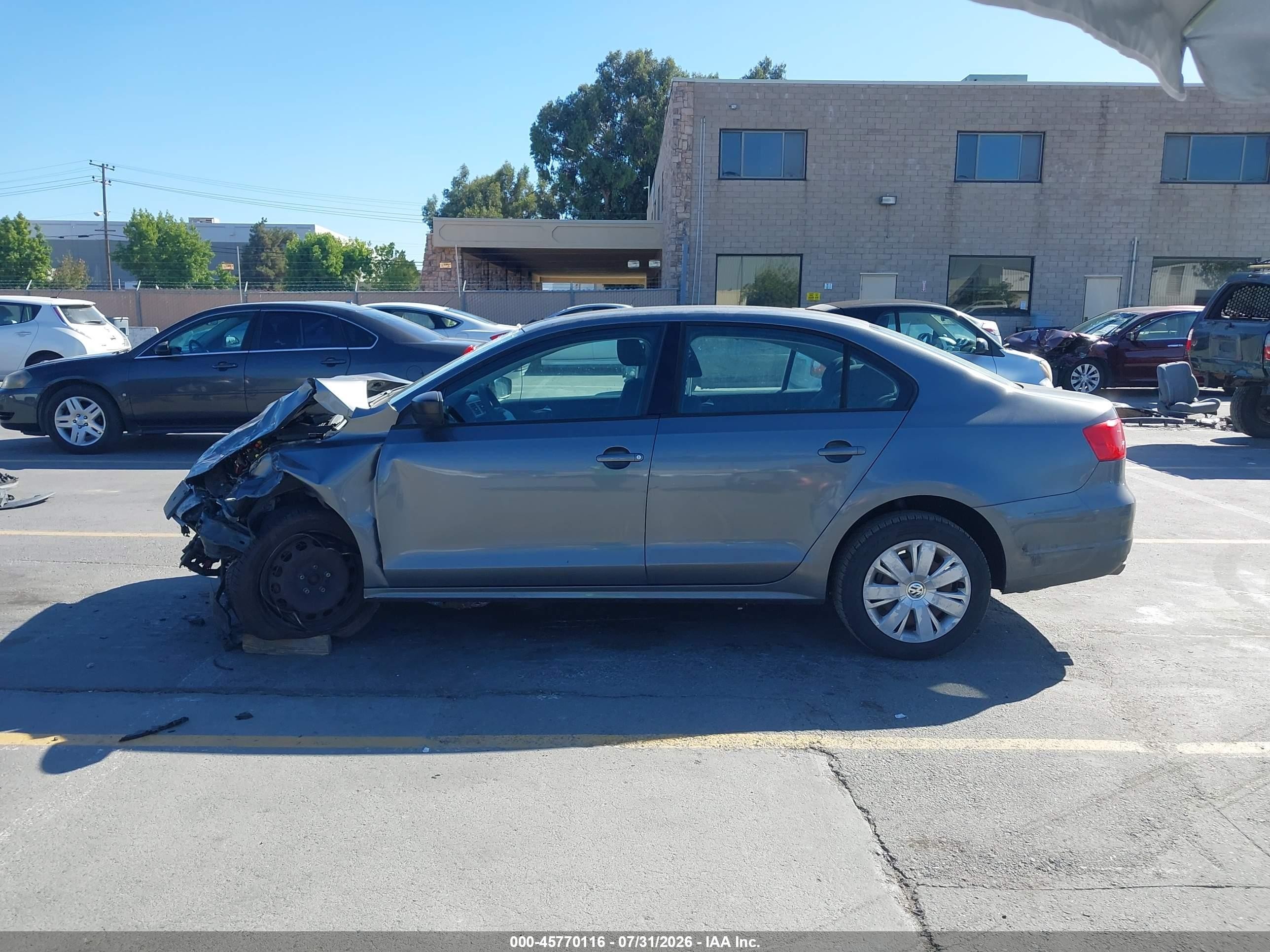2011 Volkswagen Jetta 2.0l S Gray vin: 3VW2K7AJ1BM382846